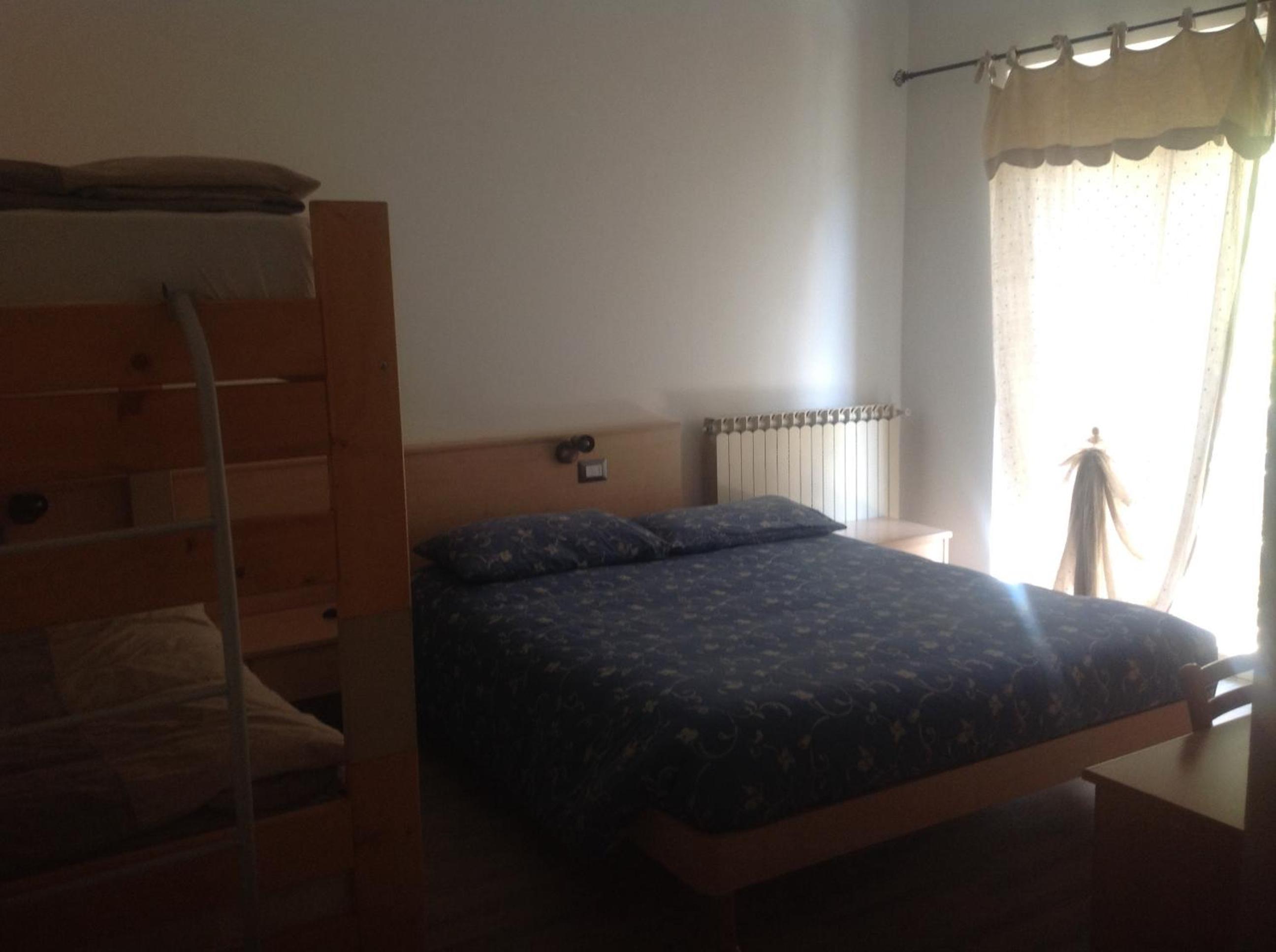 Large Double Room photo 2