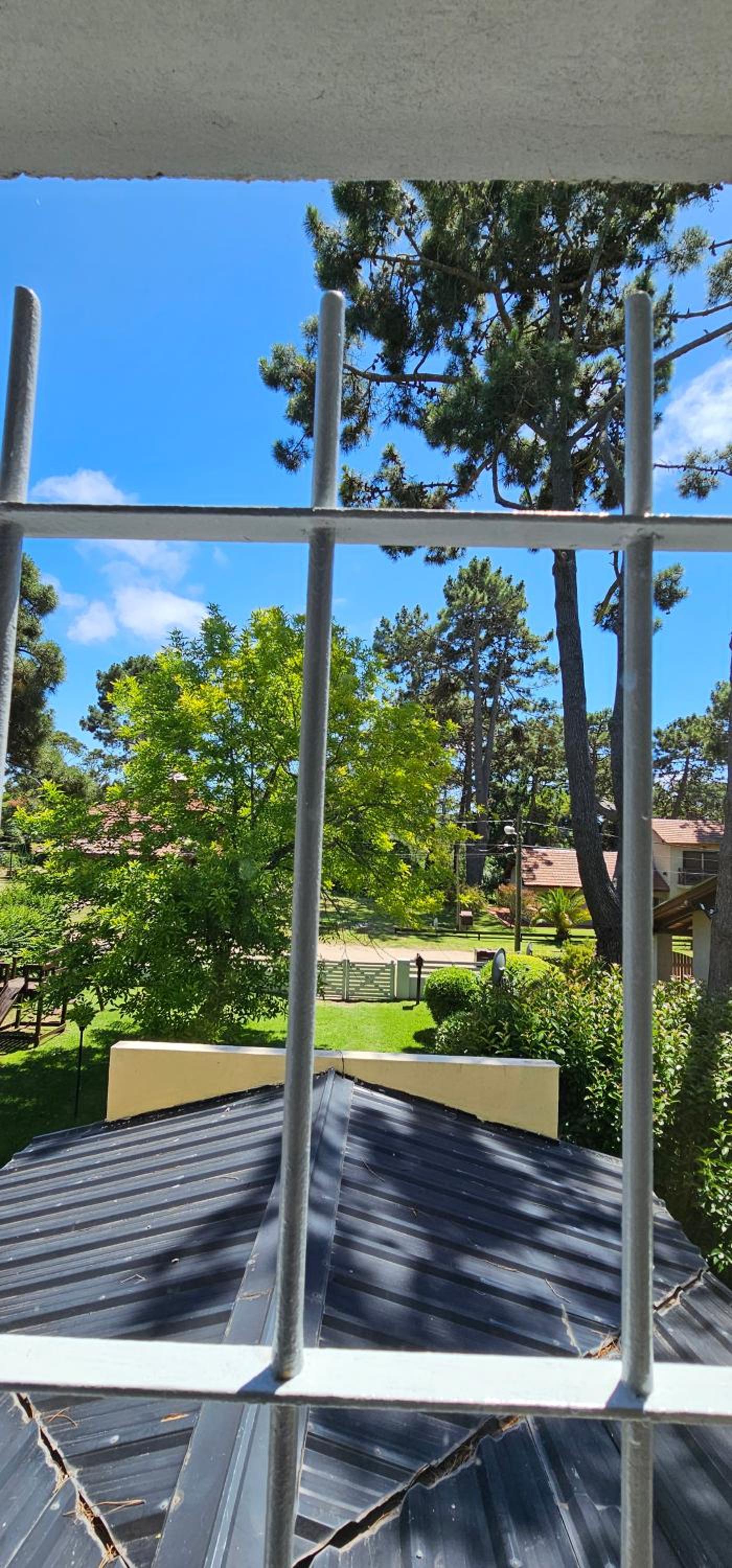 One-Bedroom Apartment with View photo 3