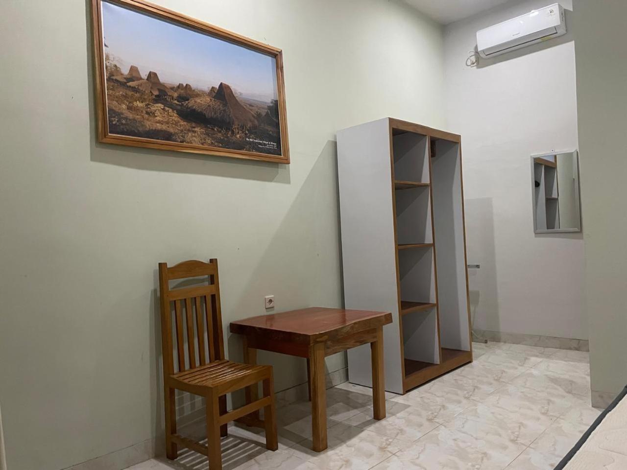 Family Room with Private Bathroom photo 3