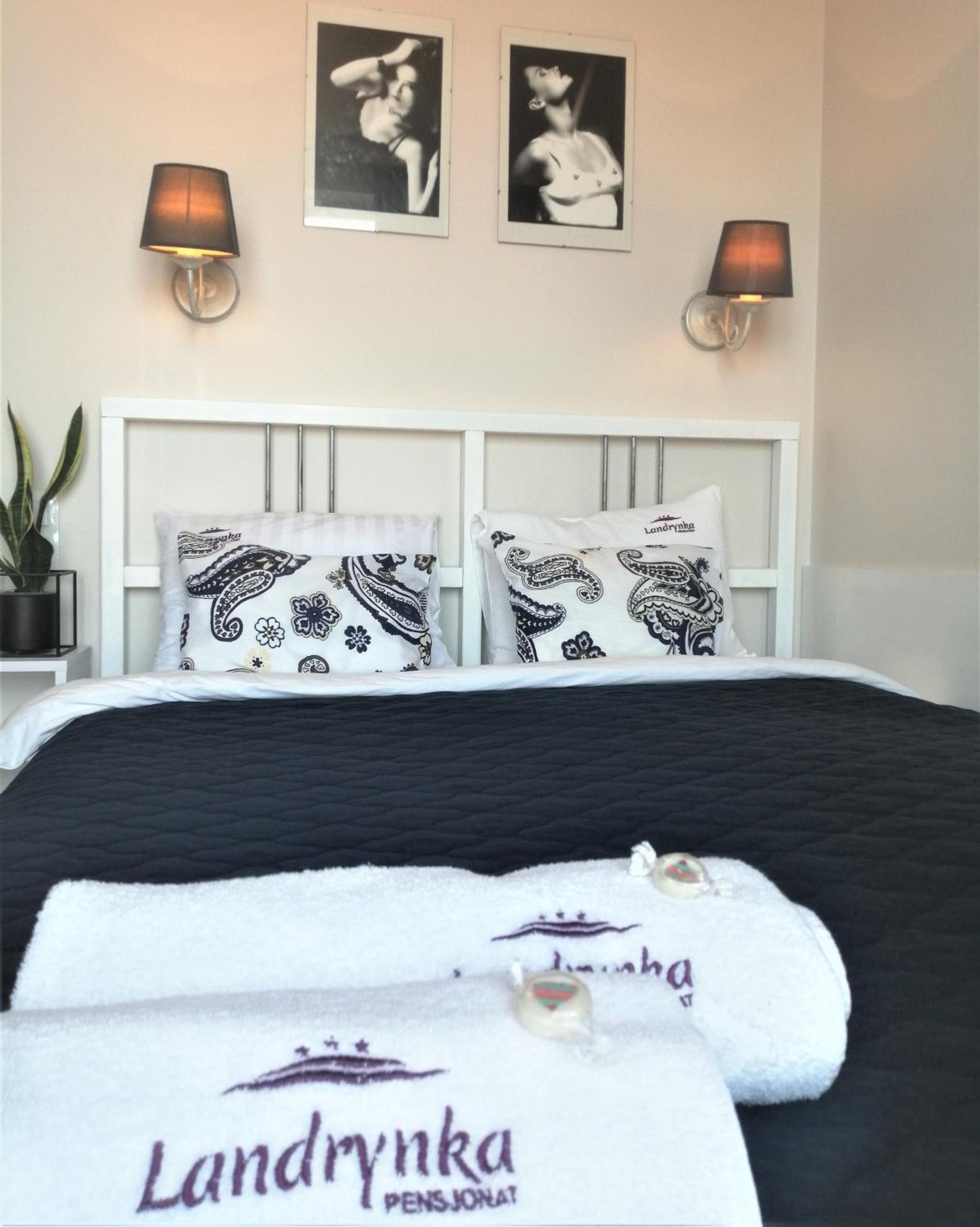 Double Room with Balcony photo 2