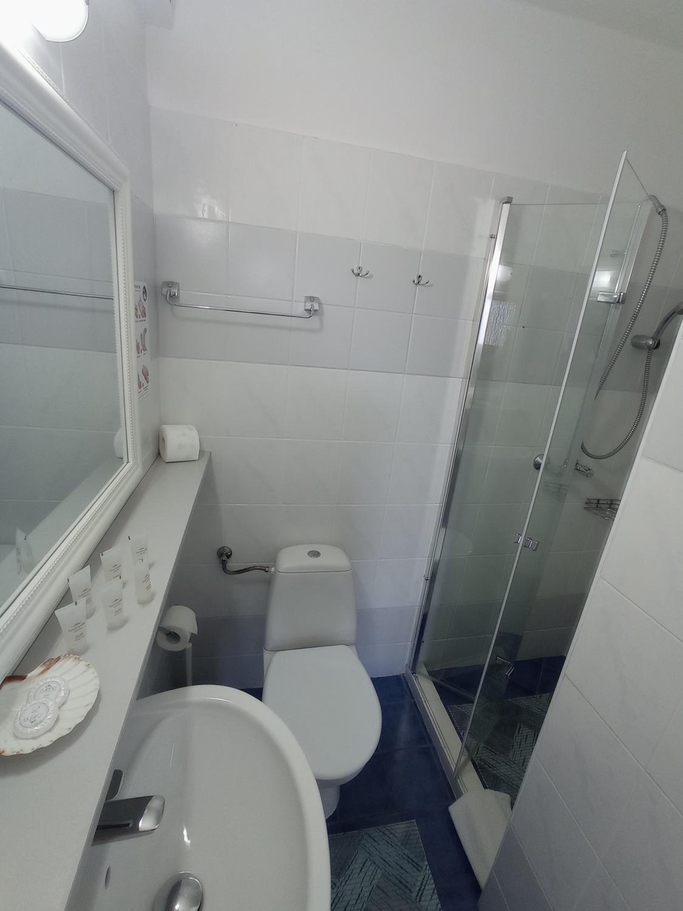 Deluxe Double Room with Balcony photo 2