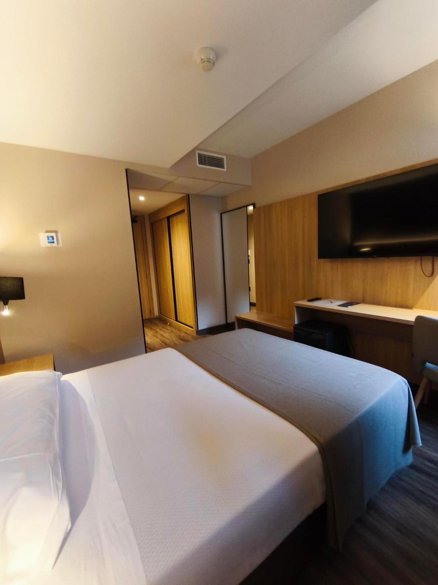 Small Double Room photo 2