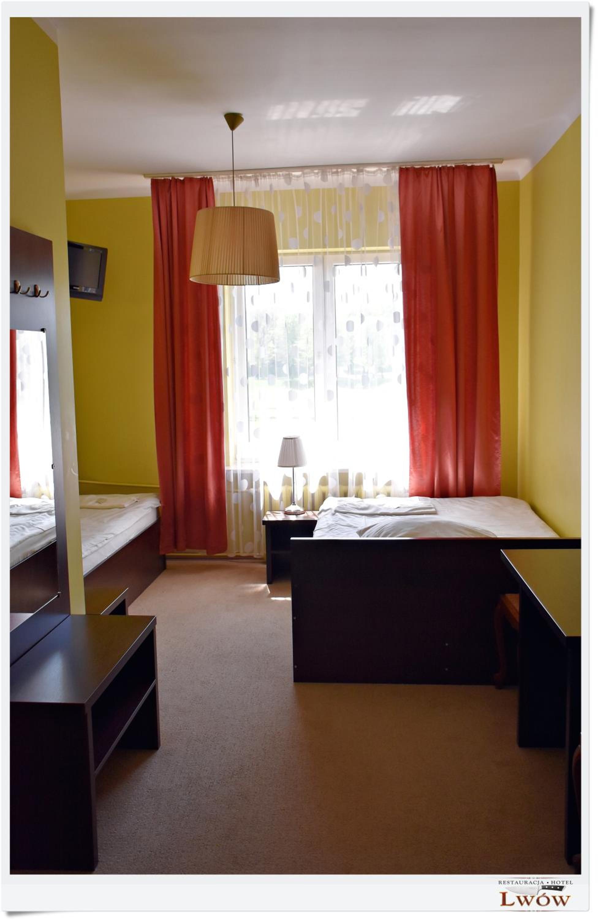 Twin Room - Photo 5