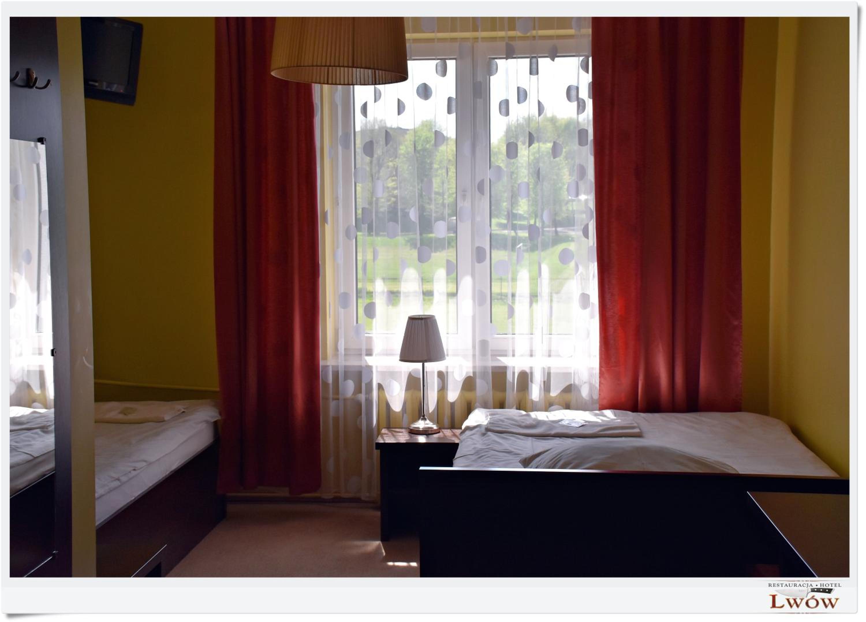 Twin Room - Photo 1