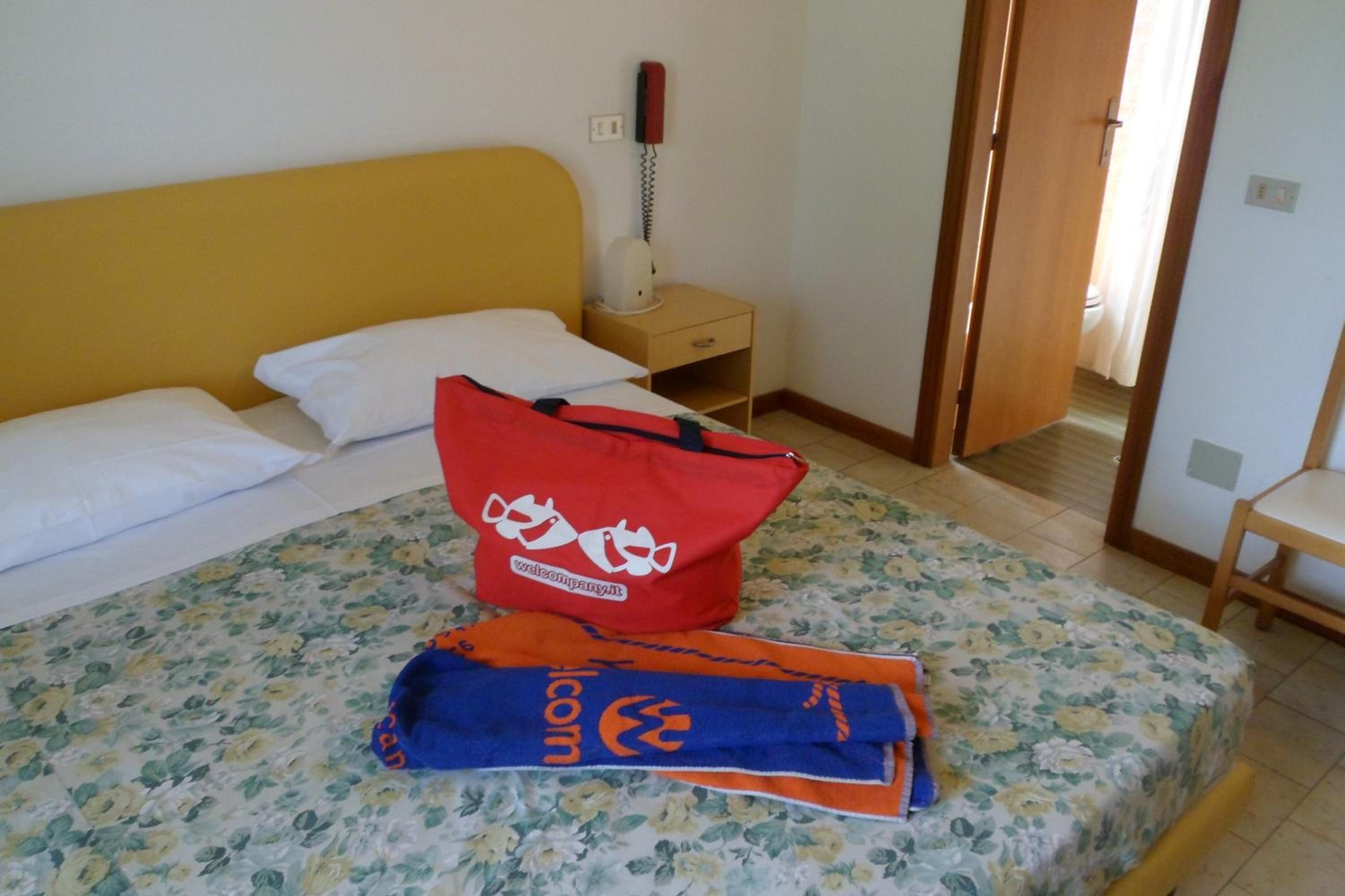 Economy Double Room photo 3