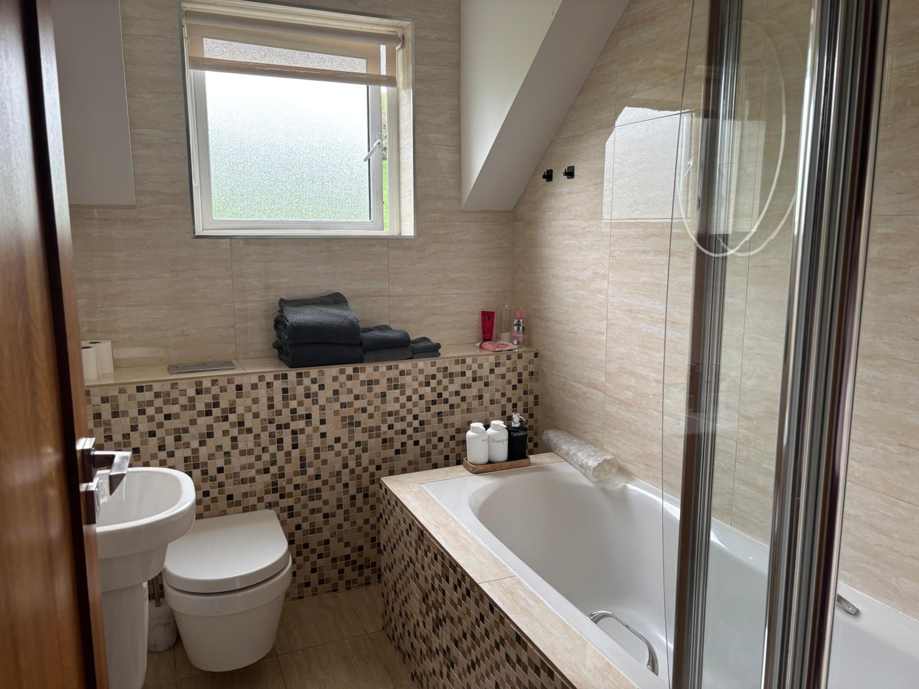 Double Room with Private External Bathroom