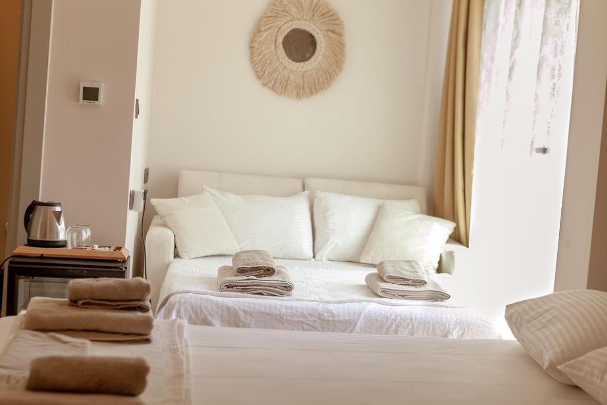 Deluxe King Suite