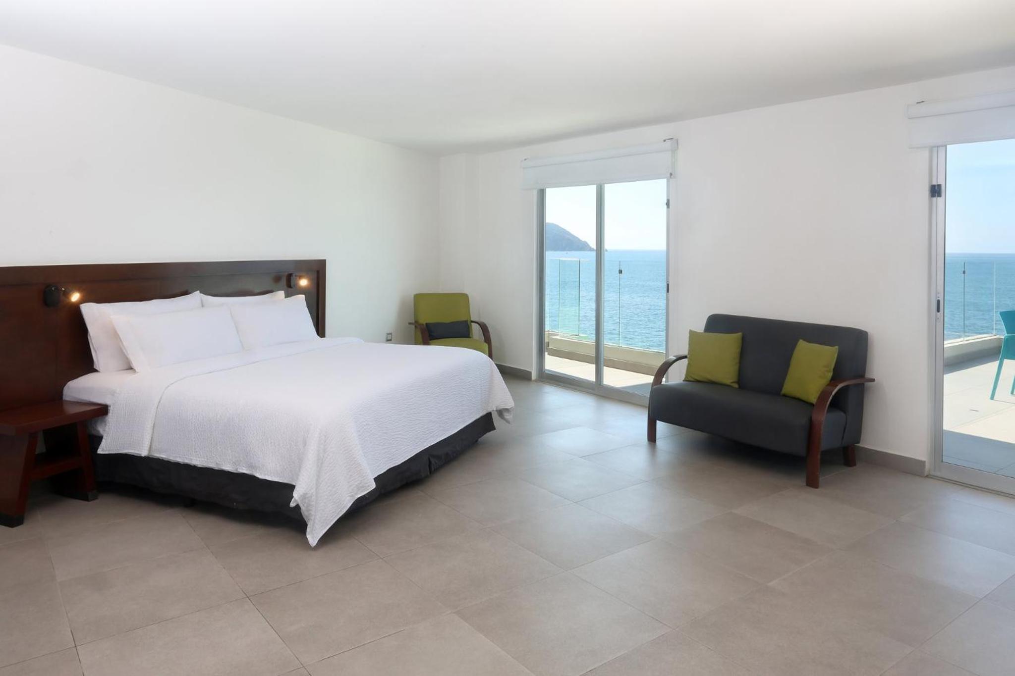 King Suite - Ocean Front