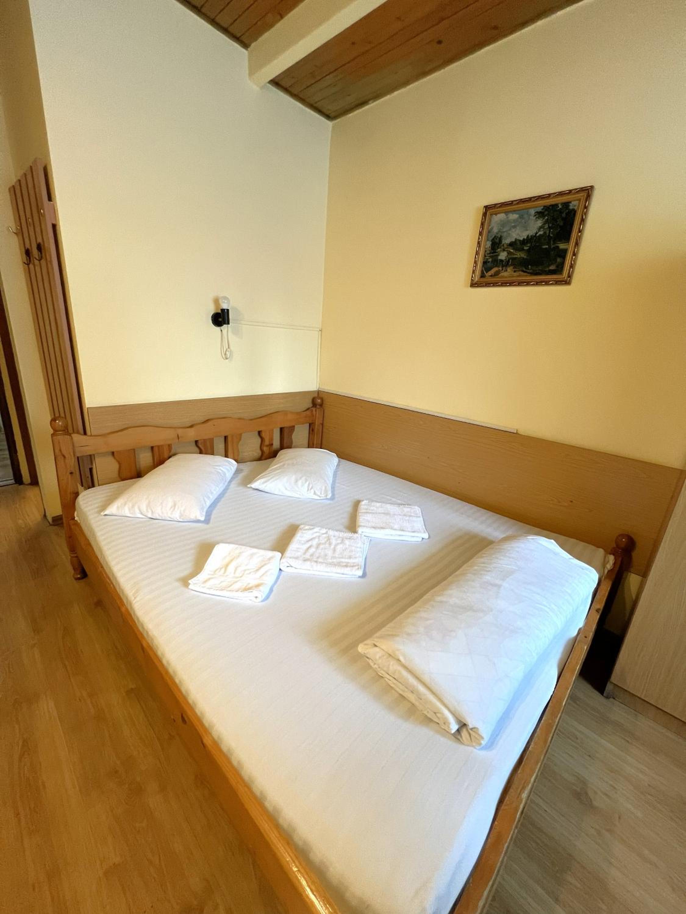 Standard Double Room photo 2