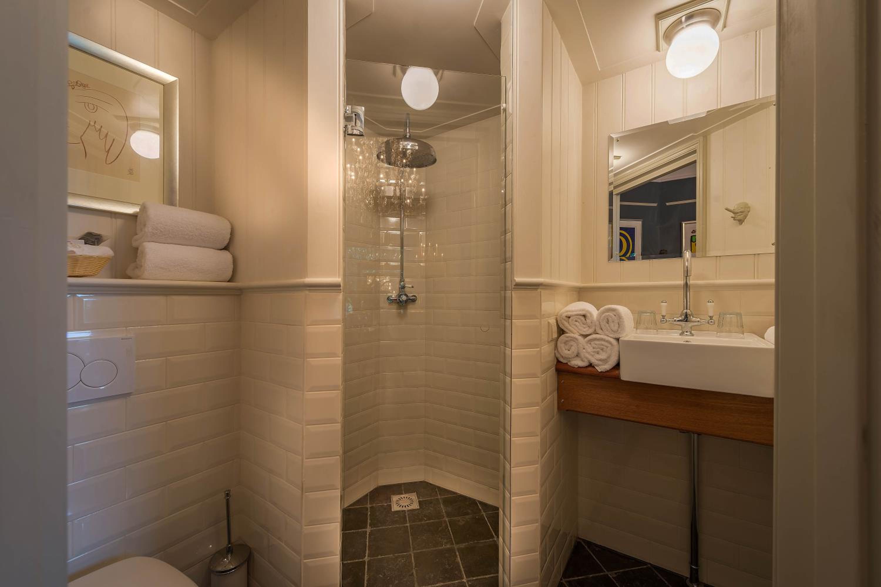 Superior Deluxe Double or Twin Room  - Photo 5