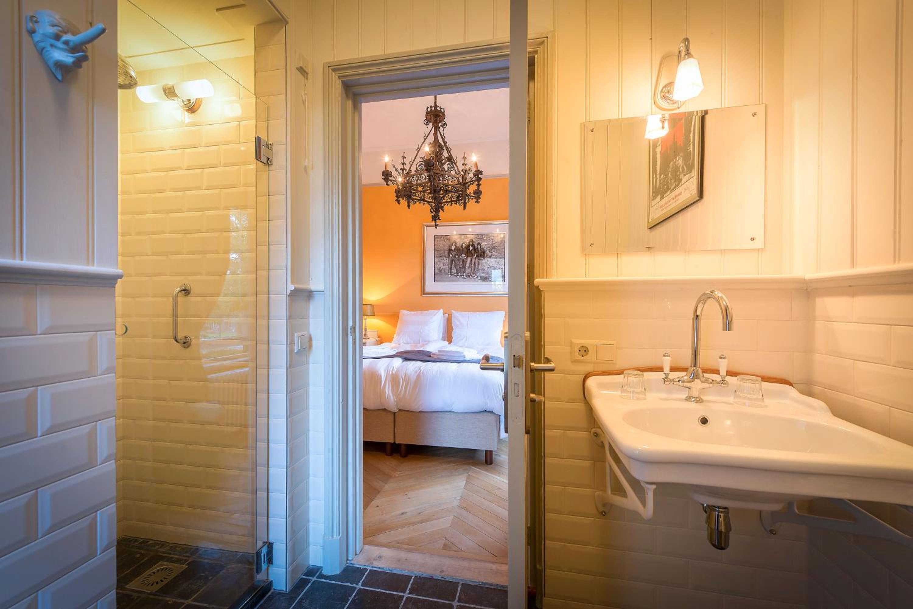 Standard Double or Twin Room with Garden View - Photo 4
