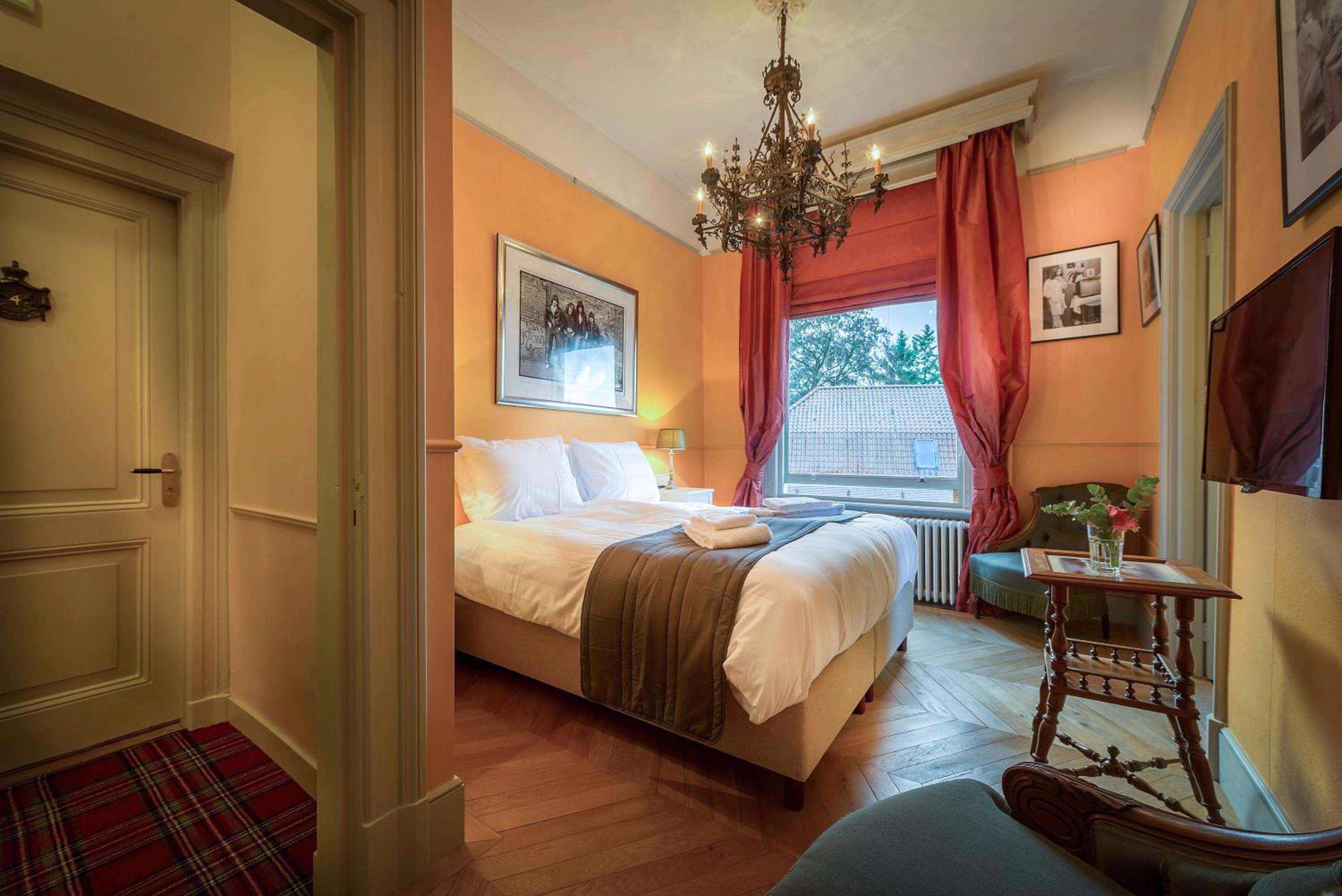 Standard Double or Twin Room with Garden View - Photo 1