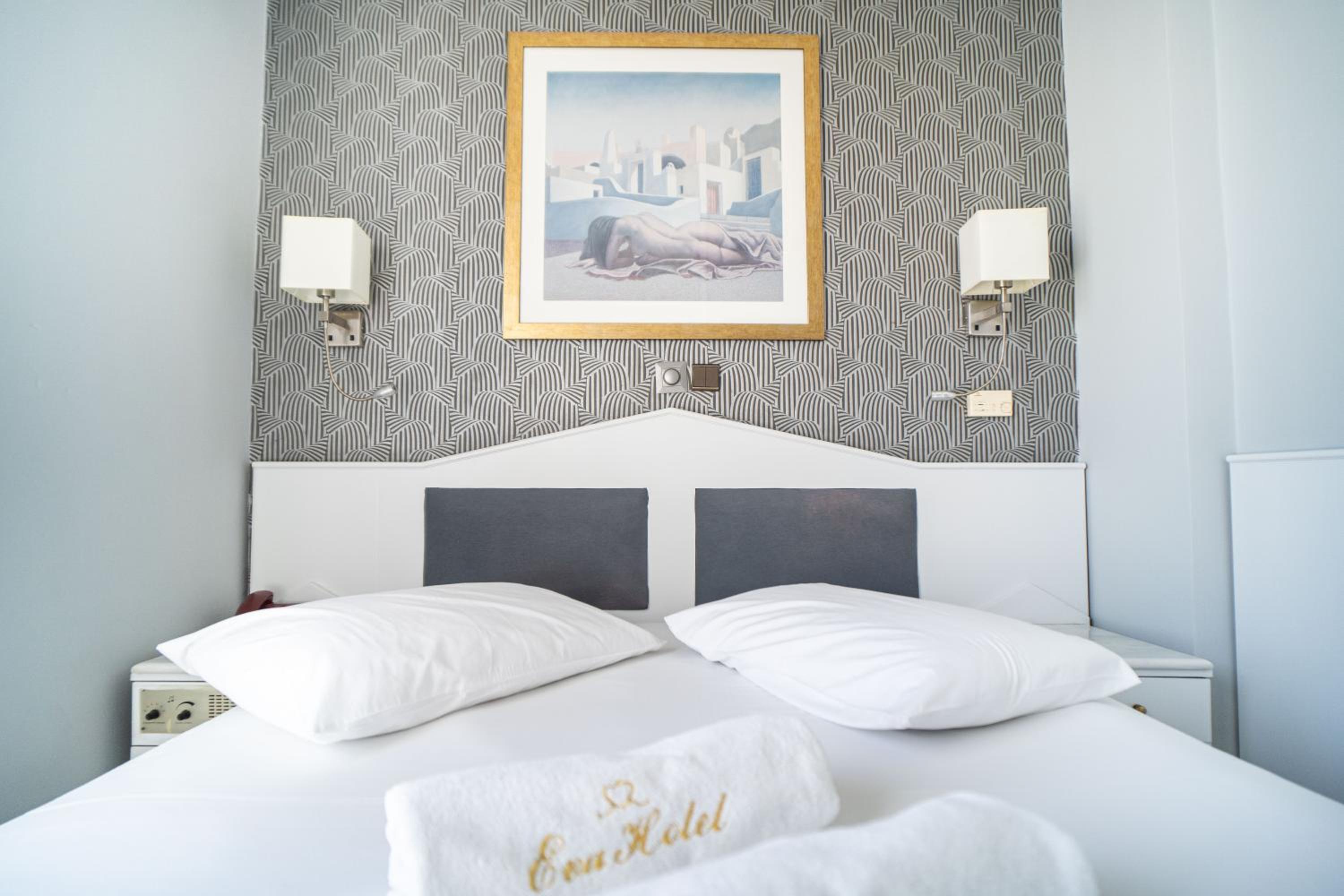 Small Double Room - Photo 5