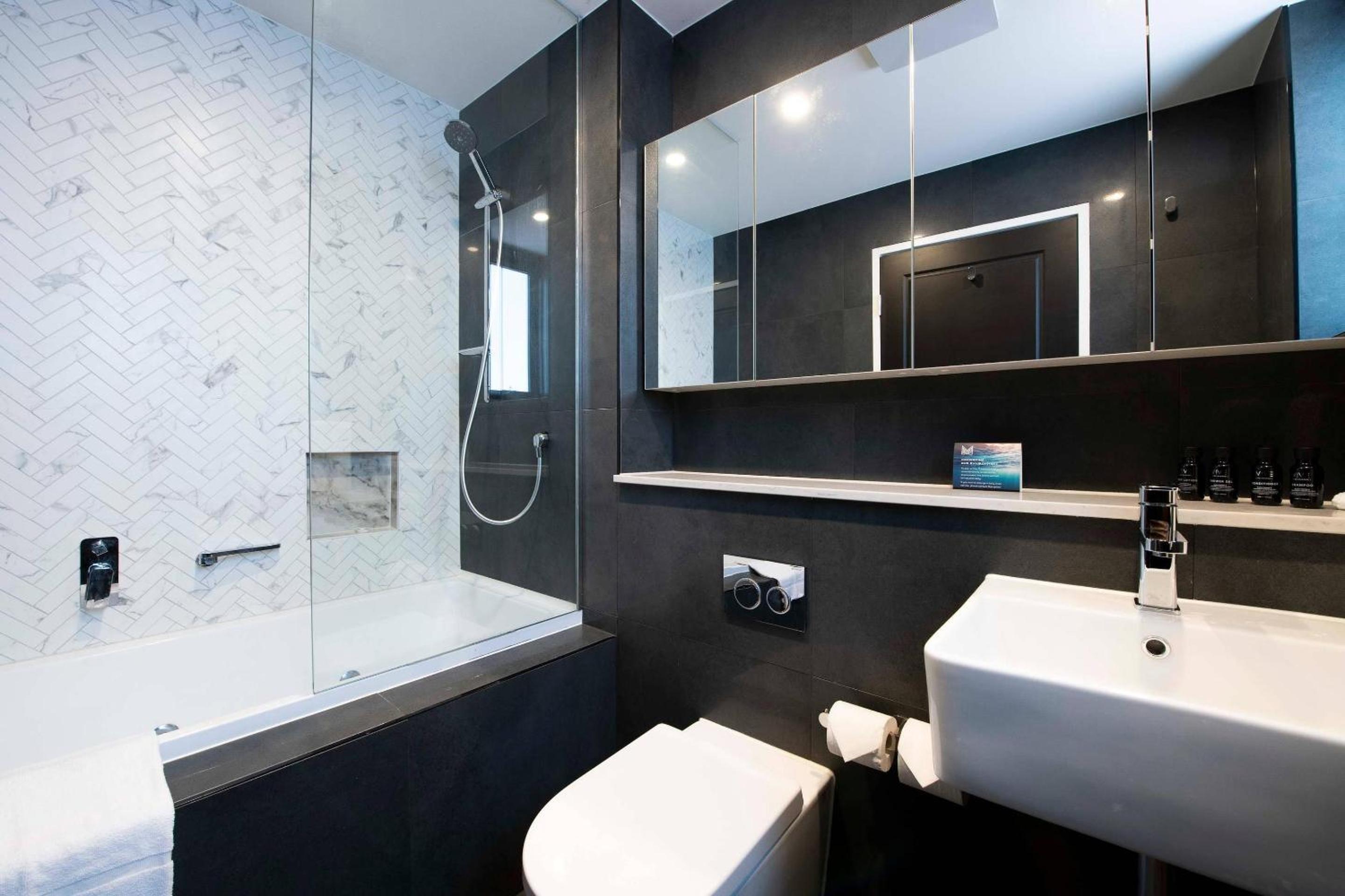 King Deluxe Standard with Spa Bath