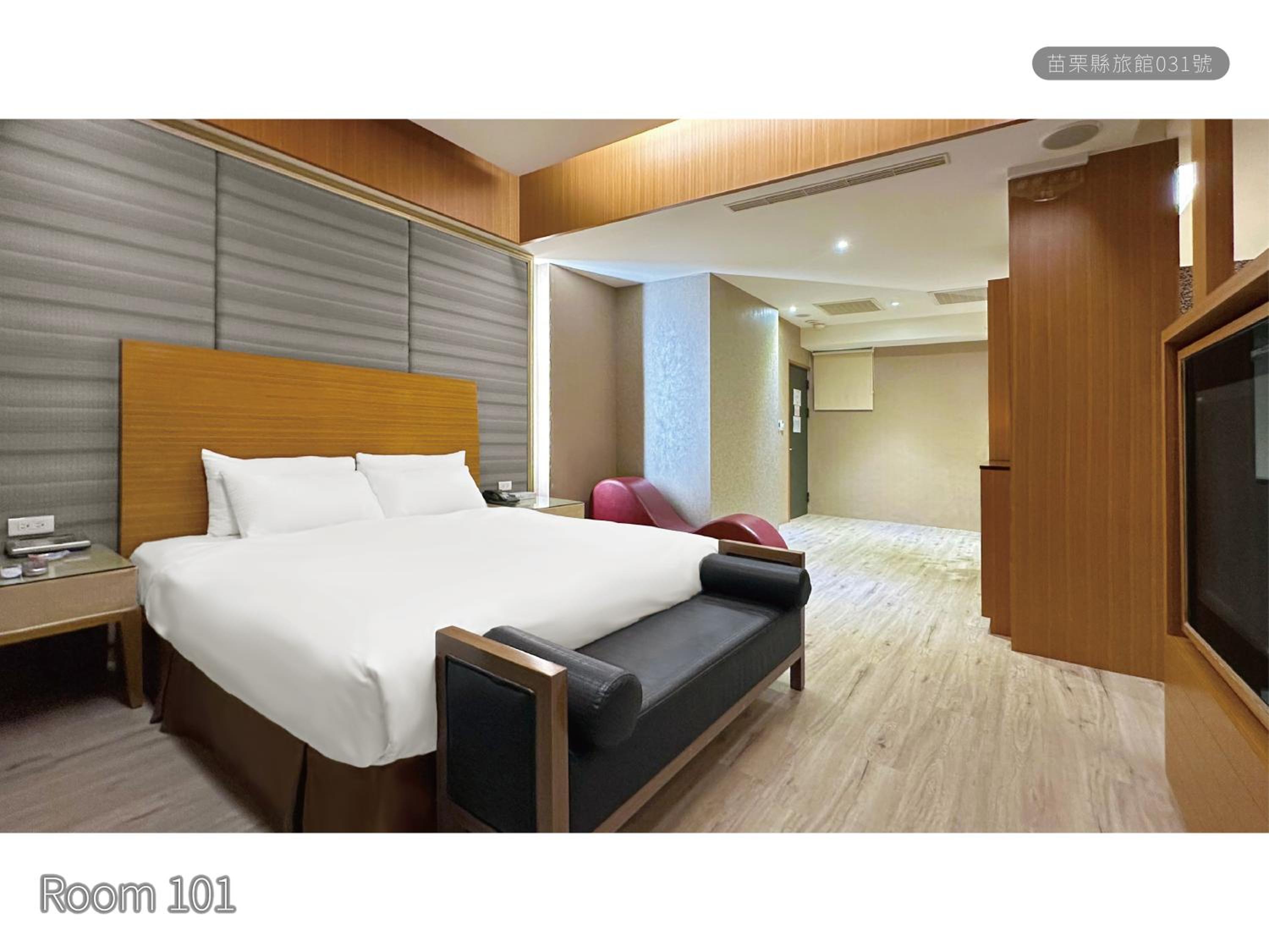 Deluxe Queen Room photo 1