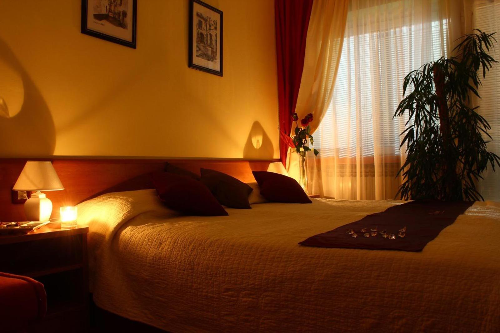 Double or Twin Room with Balcony photo 1