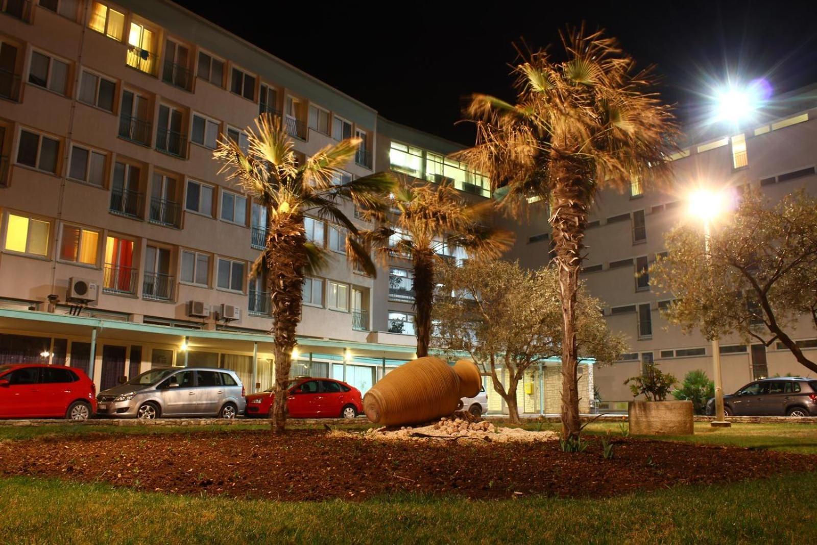 Special Offer - Wellness Package - Double or Twin Room with Balcony photo 2
