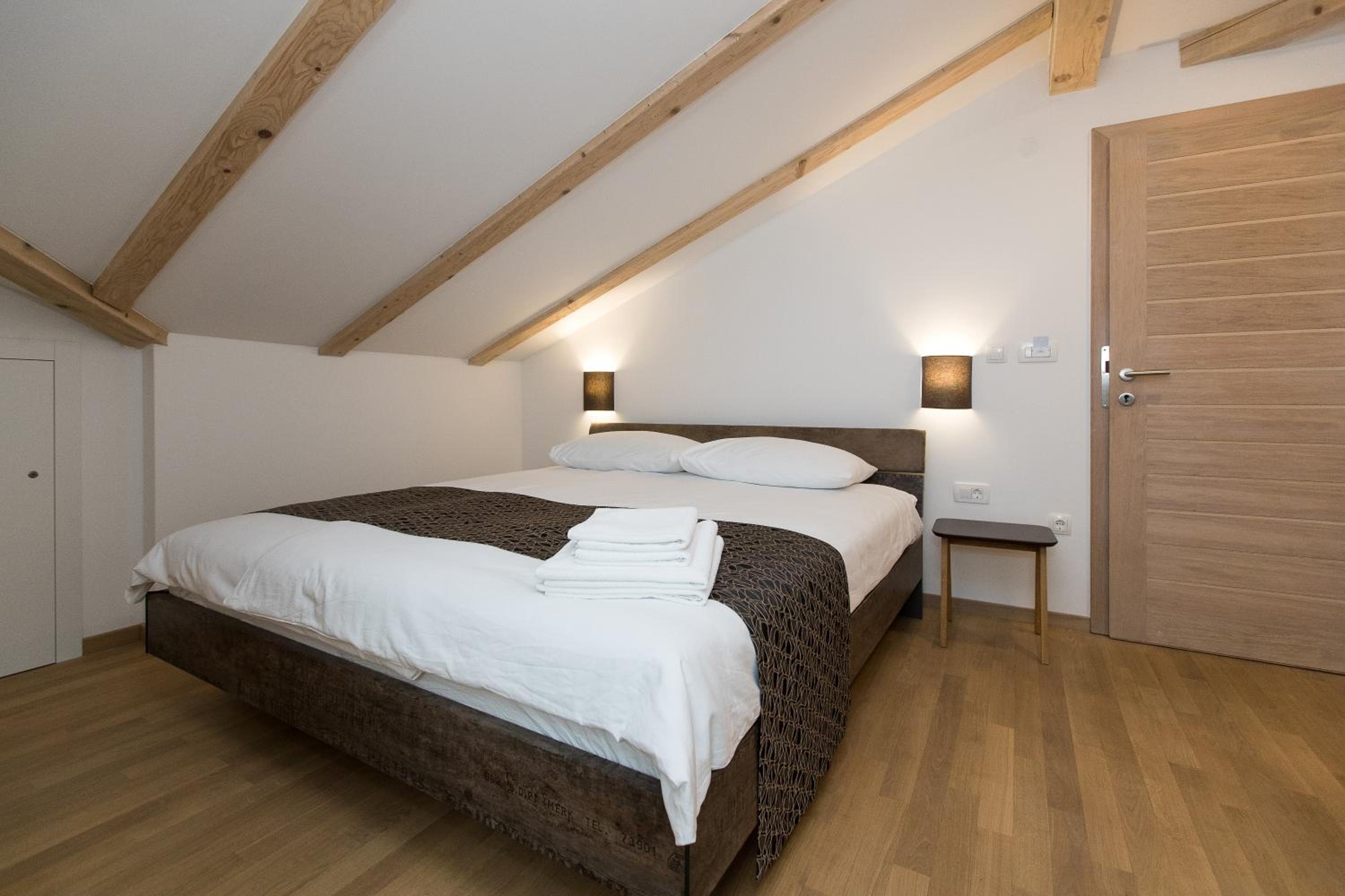 Loft - Photo 3