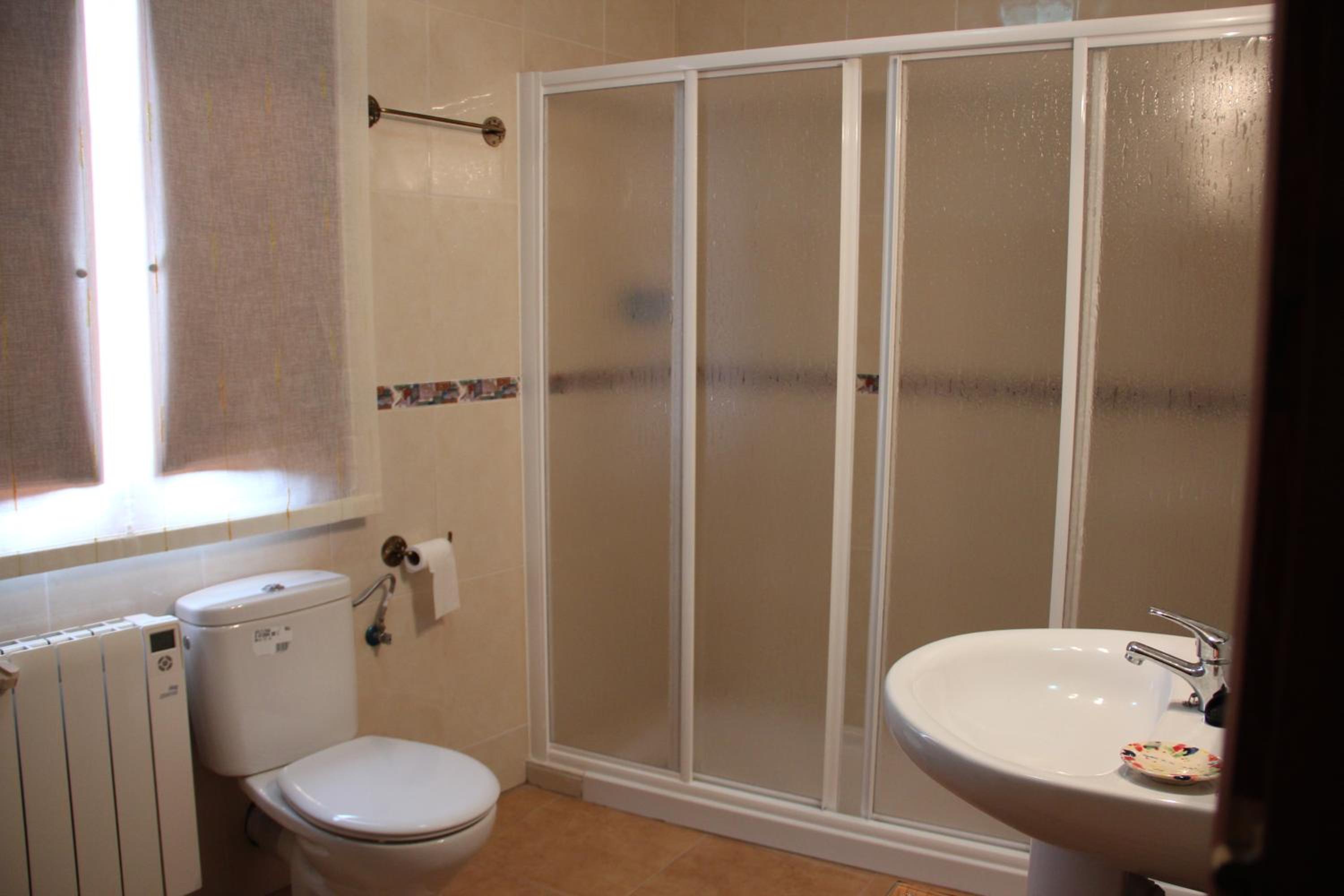 Four-Bedroom House photo 3