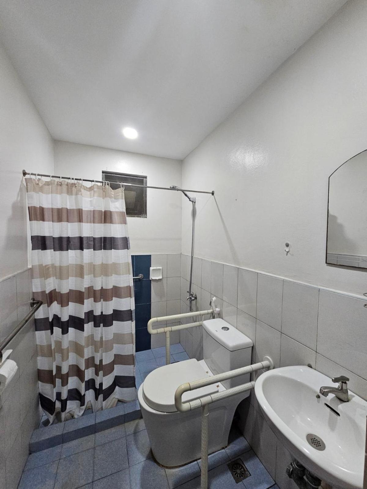 Budget Double Room photo 3