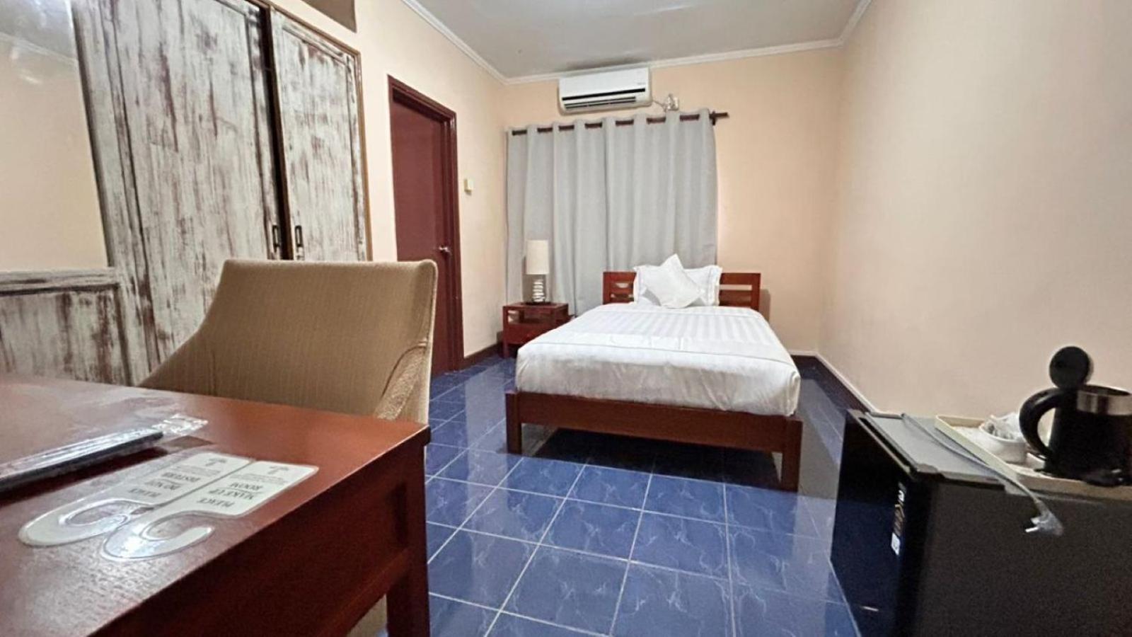 Deluxe Single Room