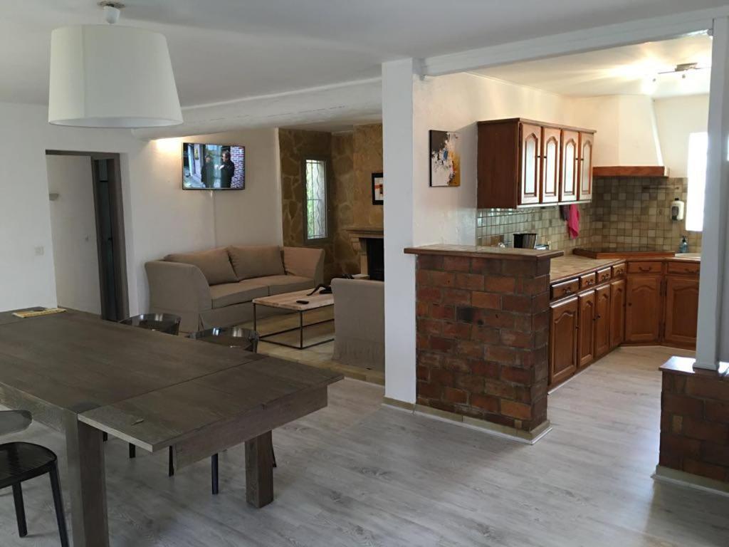 Three-Bedroom Villa photo 2
