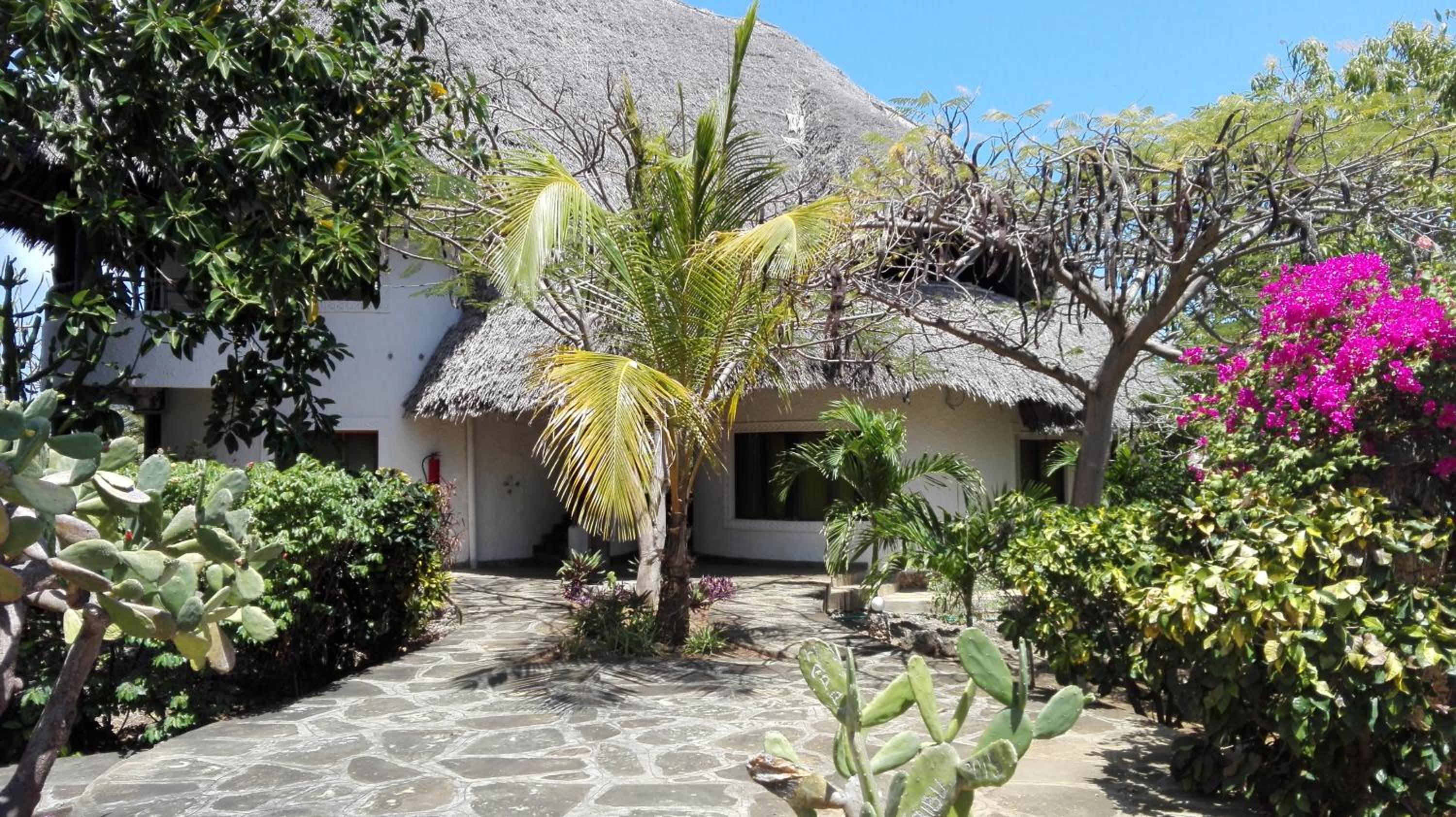 Villa photo 3