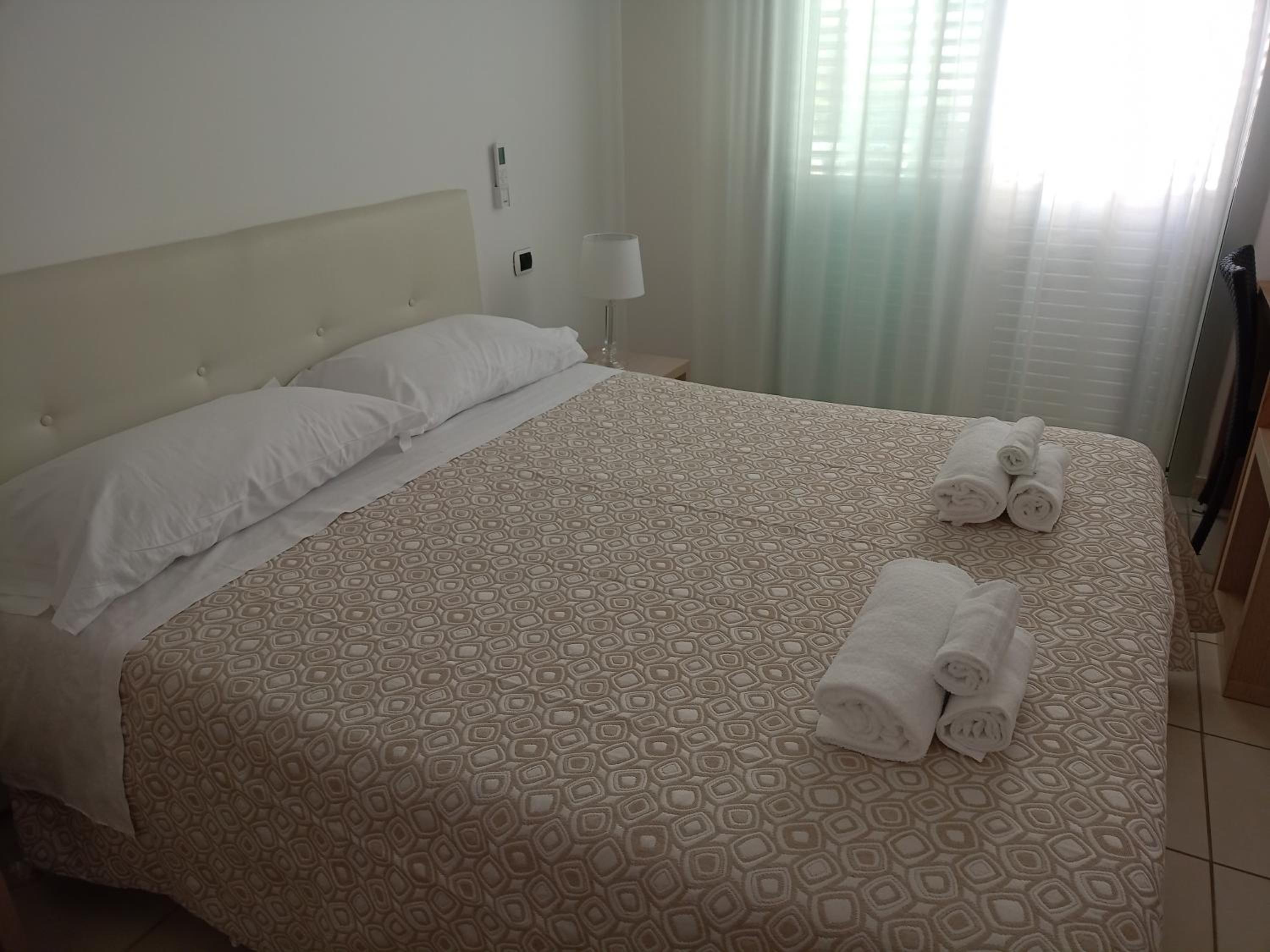 Basic Triple Room