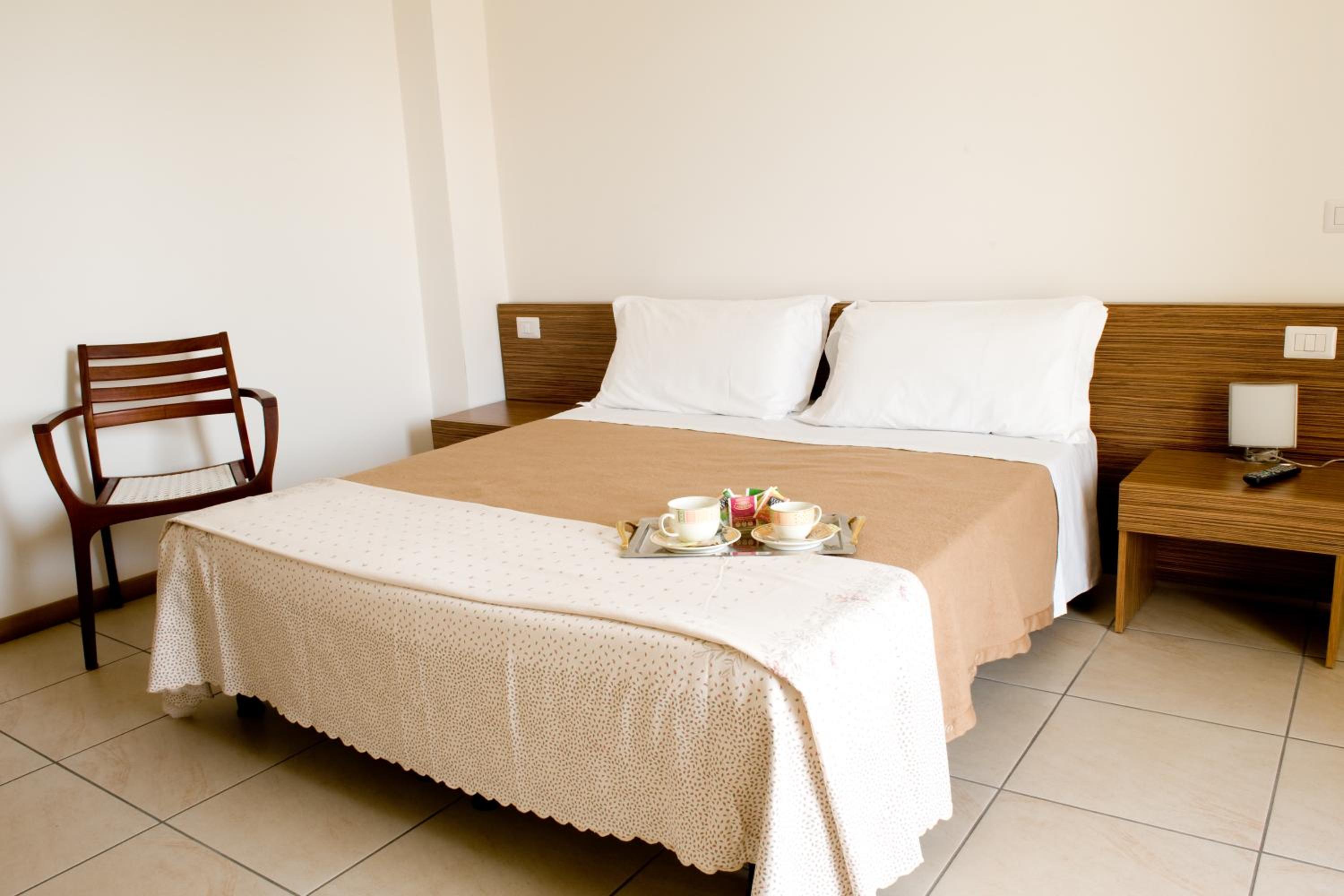Double or Twin Room - Photo 1