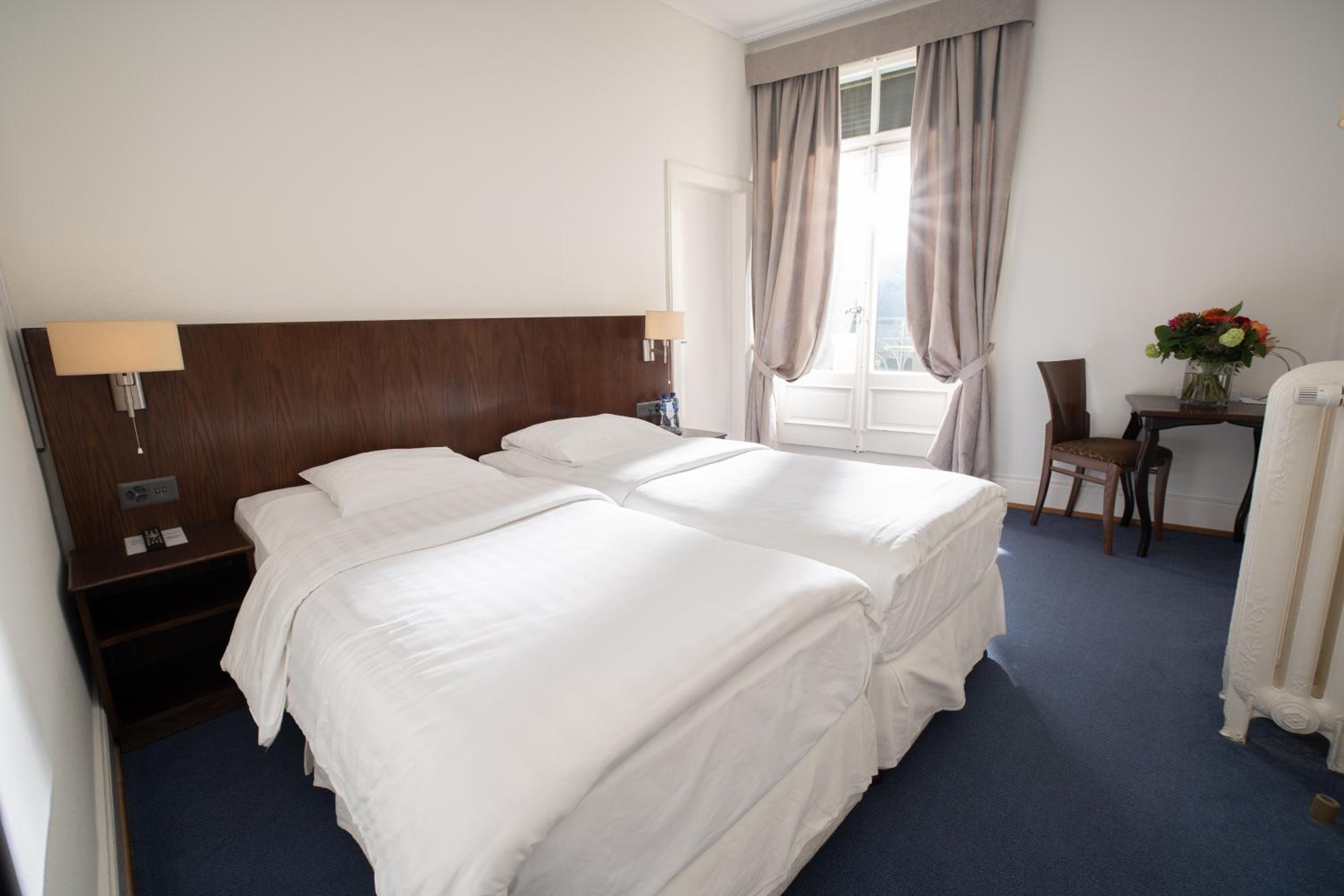 Economy Double Room photo 3