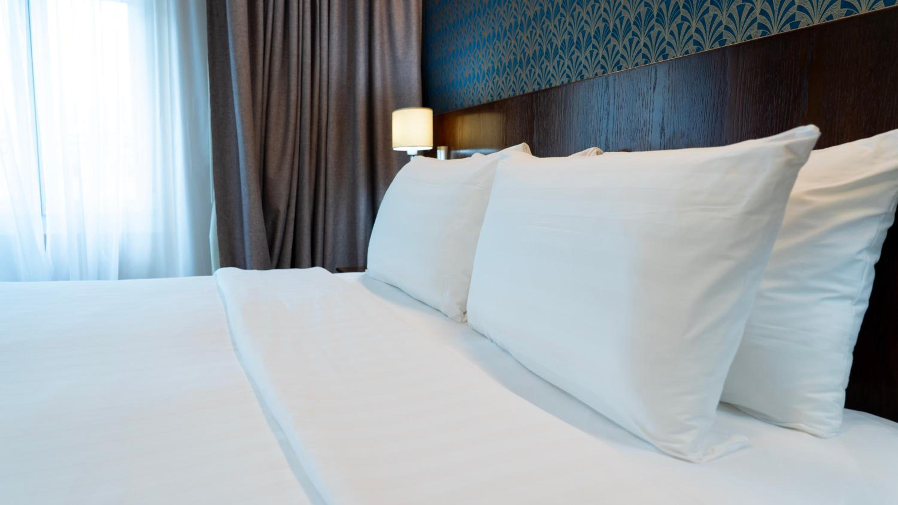  Royal Suite Lake View photo 3