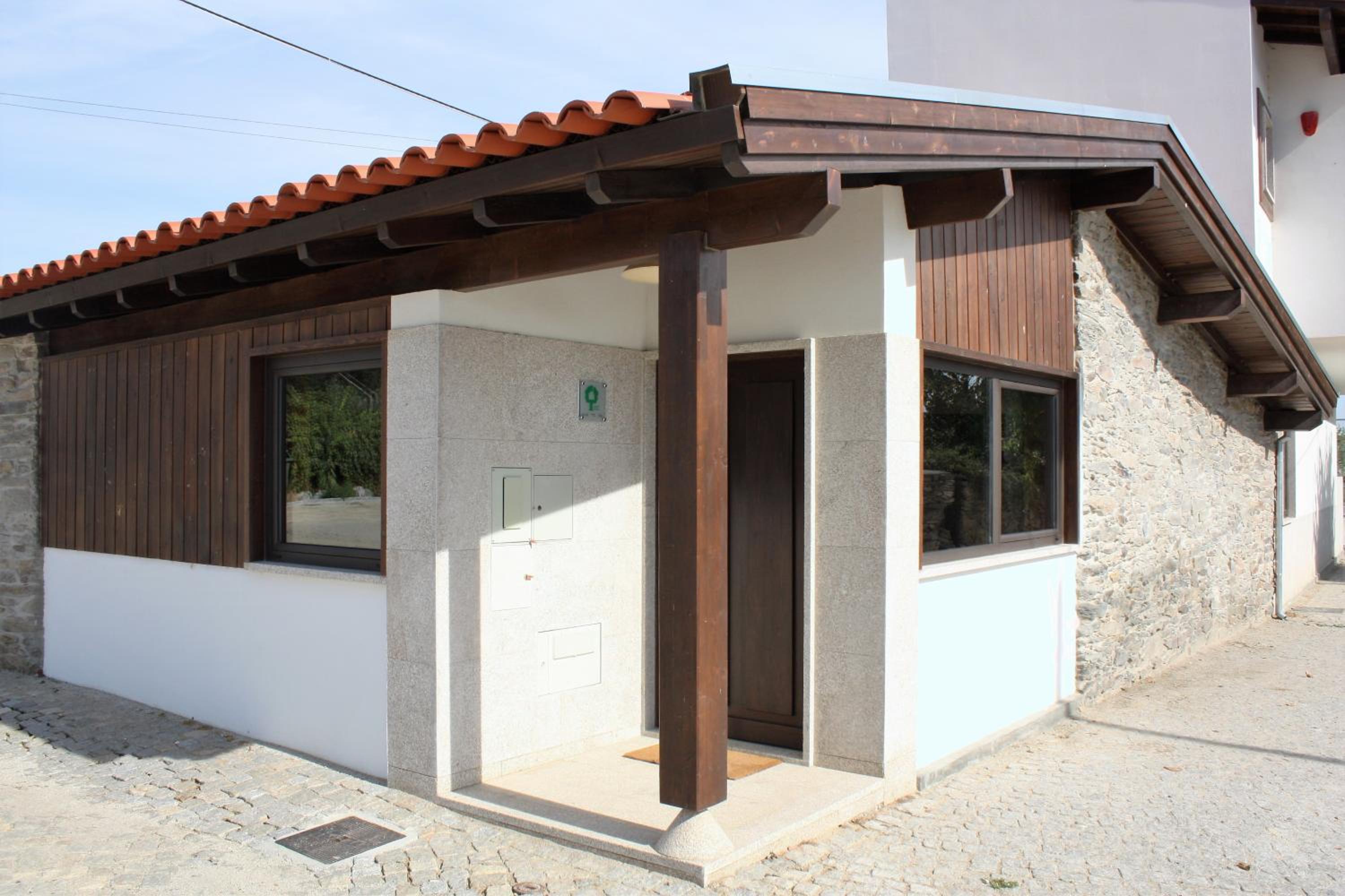Three-Bedroom House photo 2
