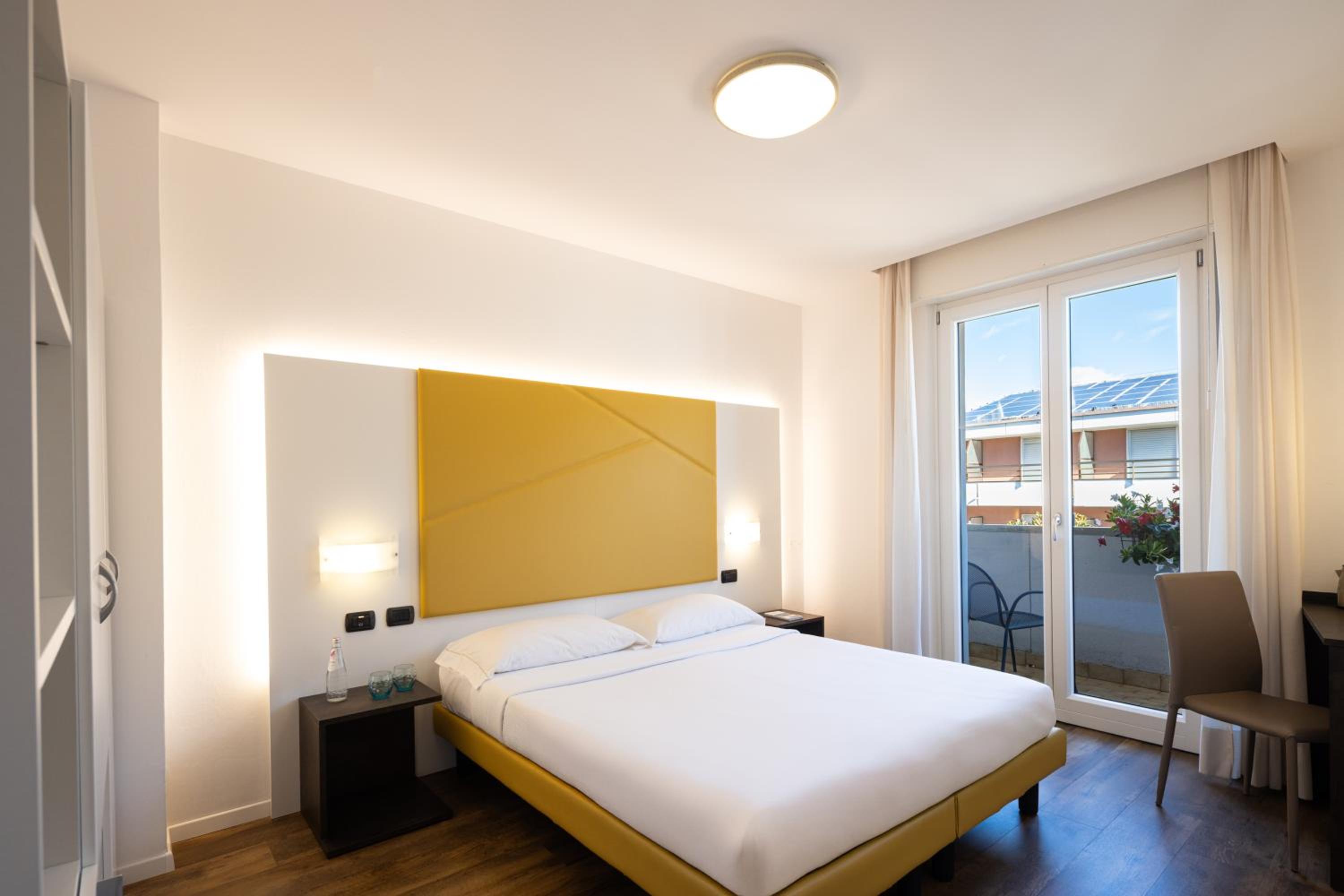 Double or Twin Room with Balcony