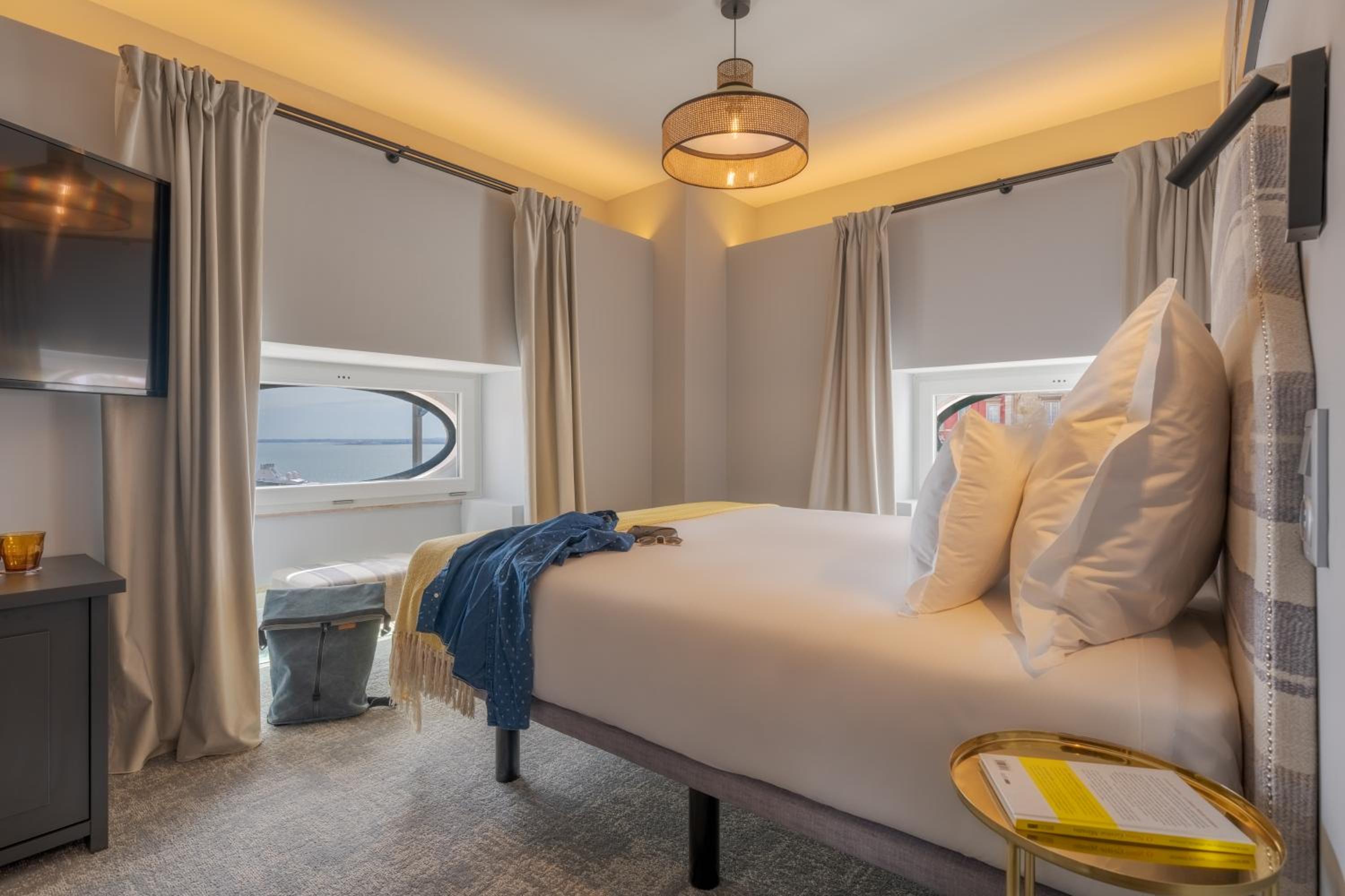 Suite - Photo 2