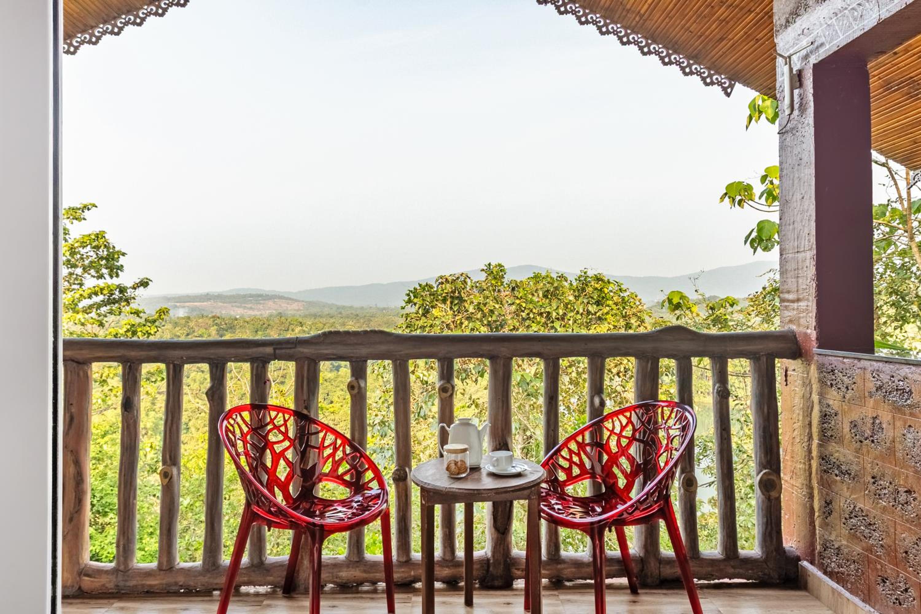 Valley View Room with Sit-out