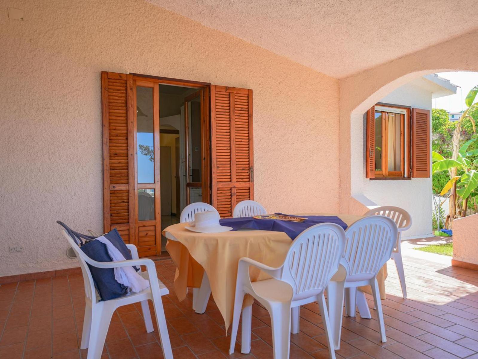Three-Bedroom Villa photo 3