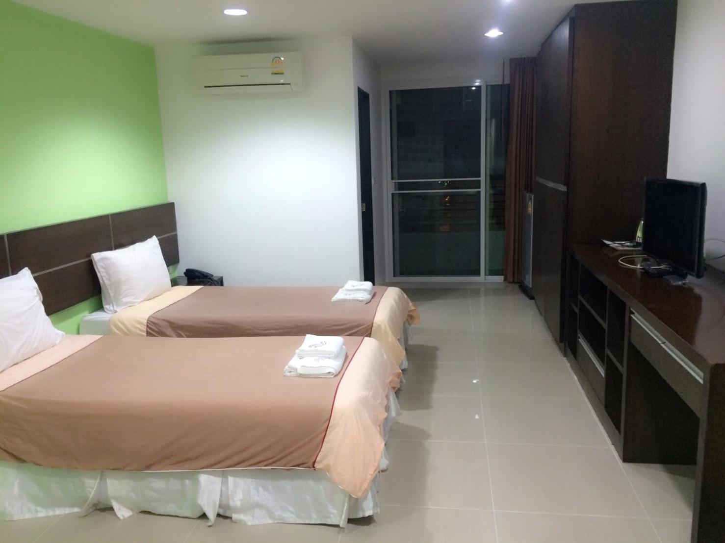 Standard Twin Room photo 2