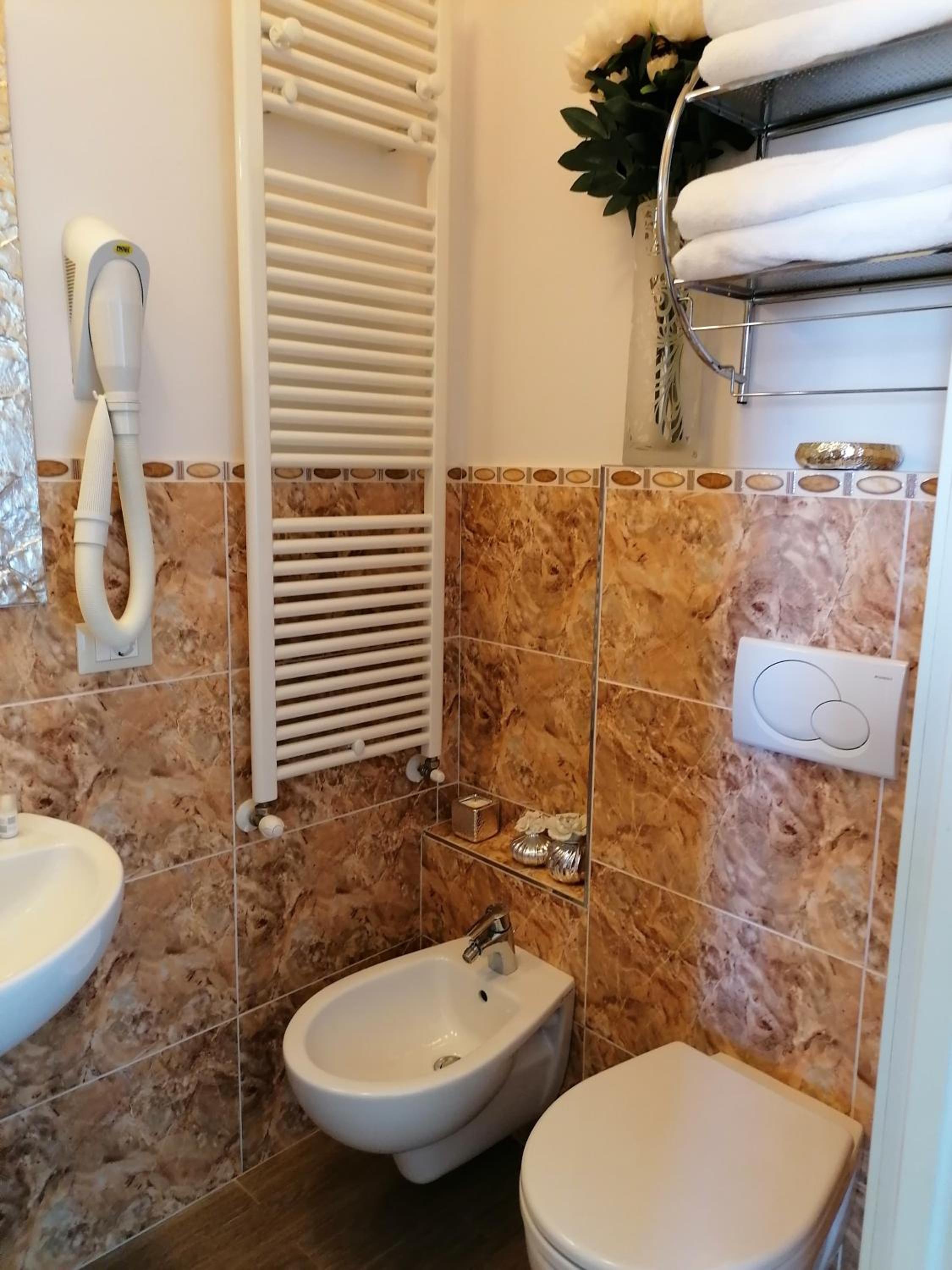 Double Room with Balcony photo 2