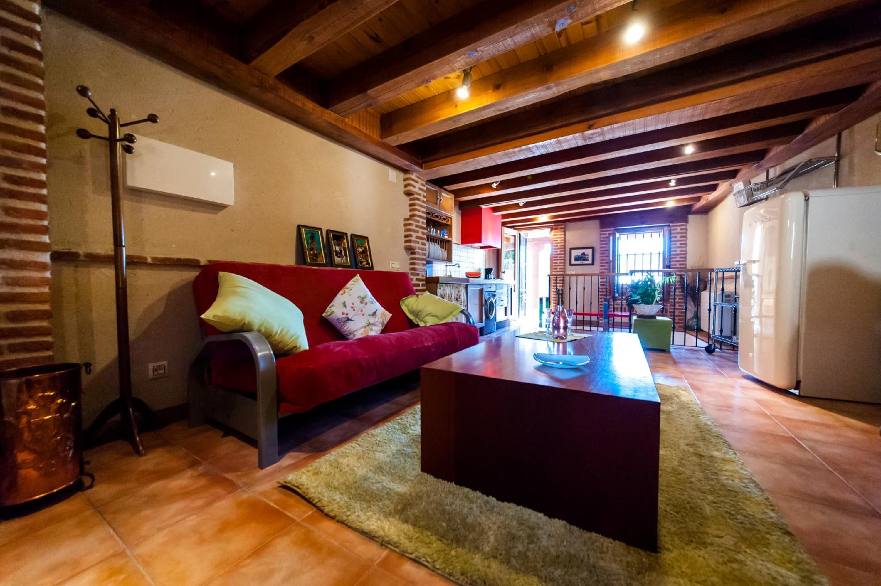 Apartment - Split Level photo 2