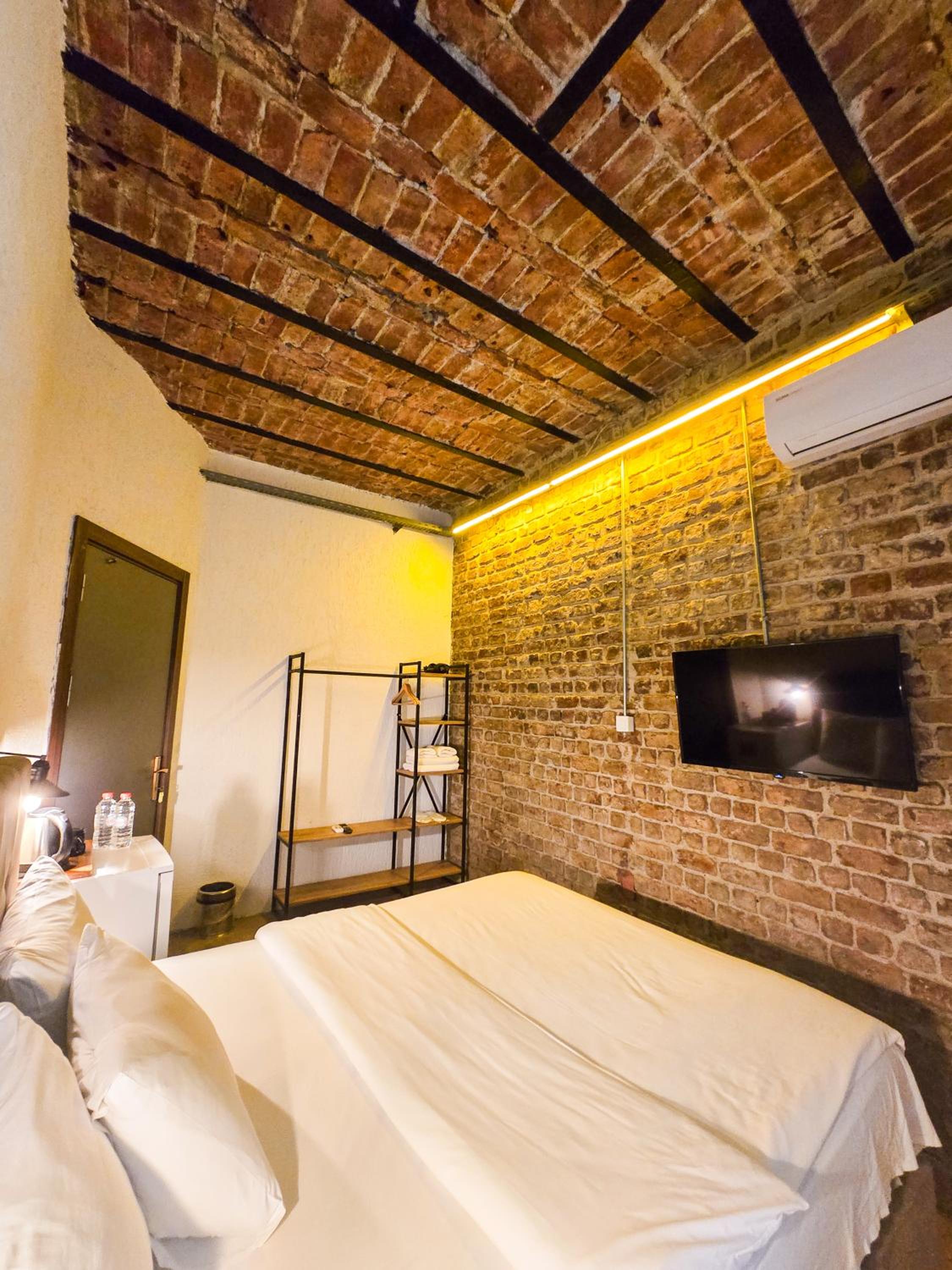 Economy Quadruple Room with Shared Bathroom photo 1