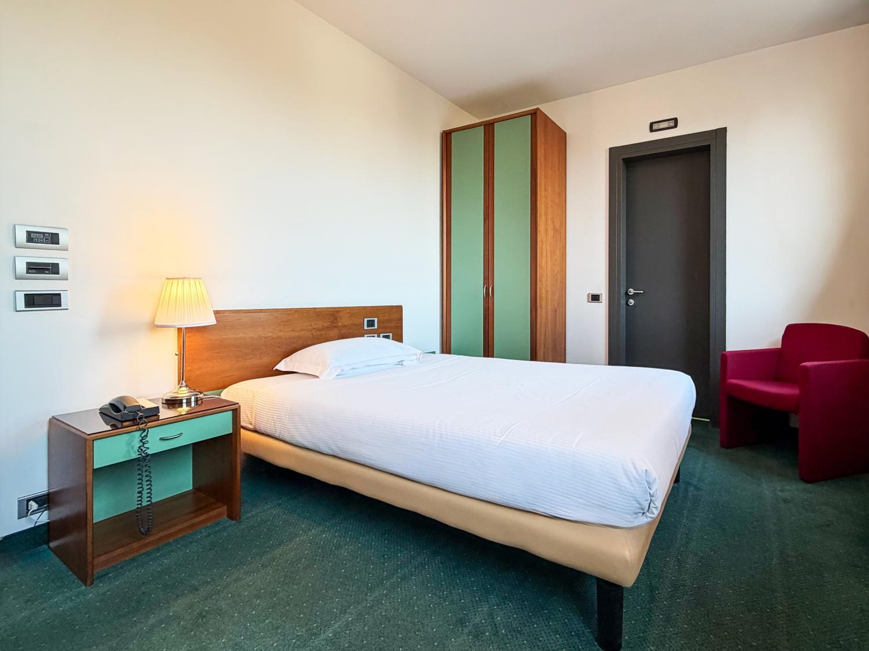 Queen Room
