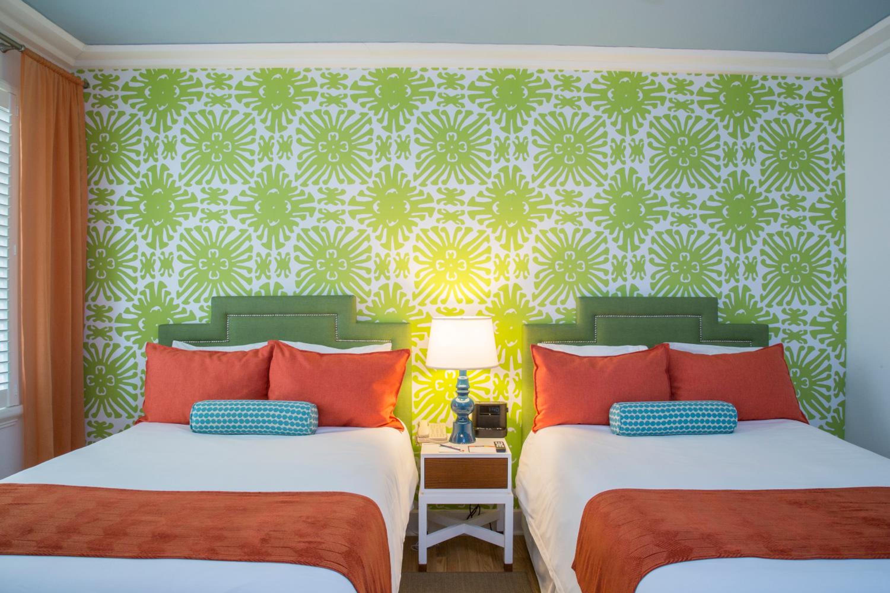 Standard Double Room with Two Double Beds - Photo 2