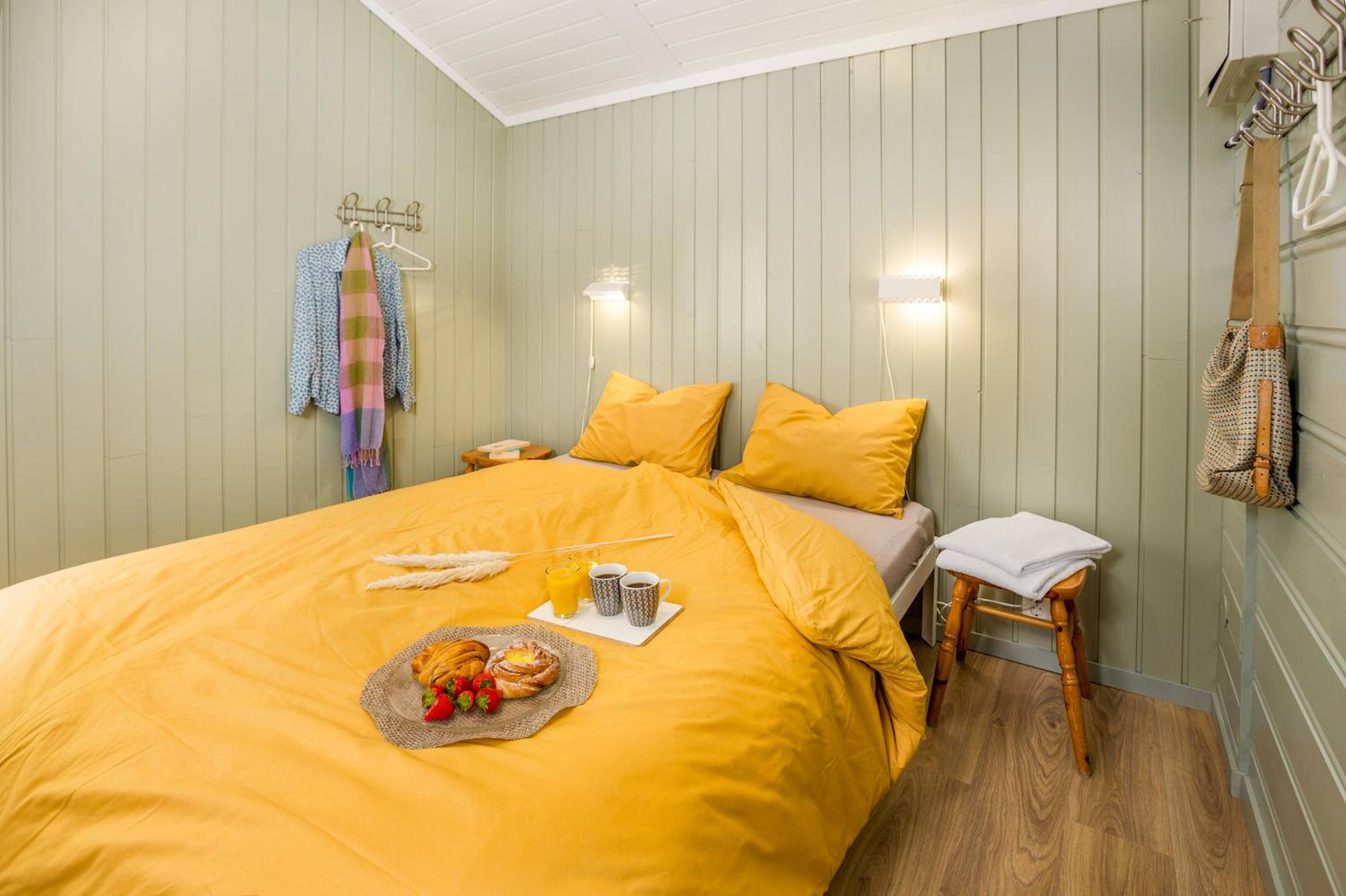 Two-Bedroom Cottage photo 3