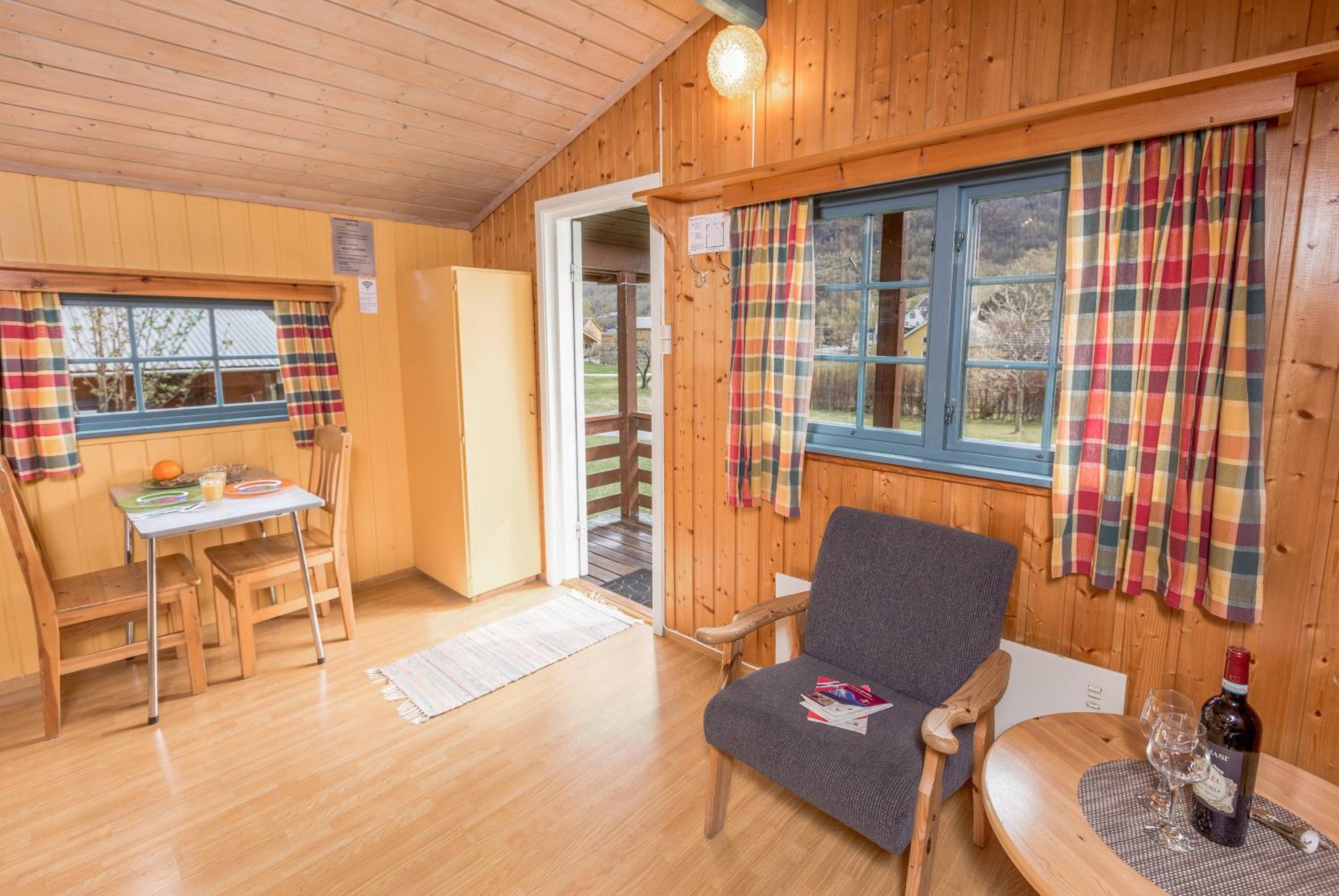 Cottage (2 Adults) with Shared Bathroom photo 1