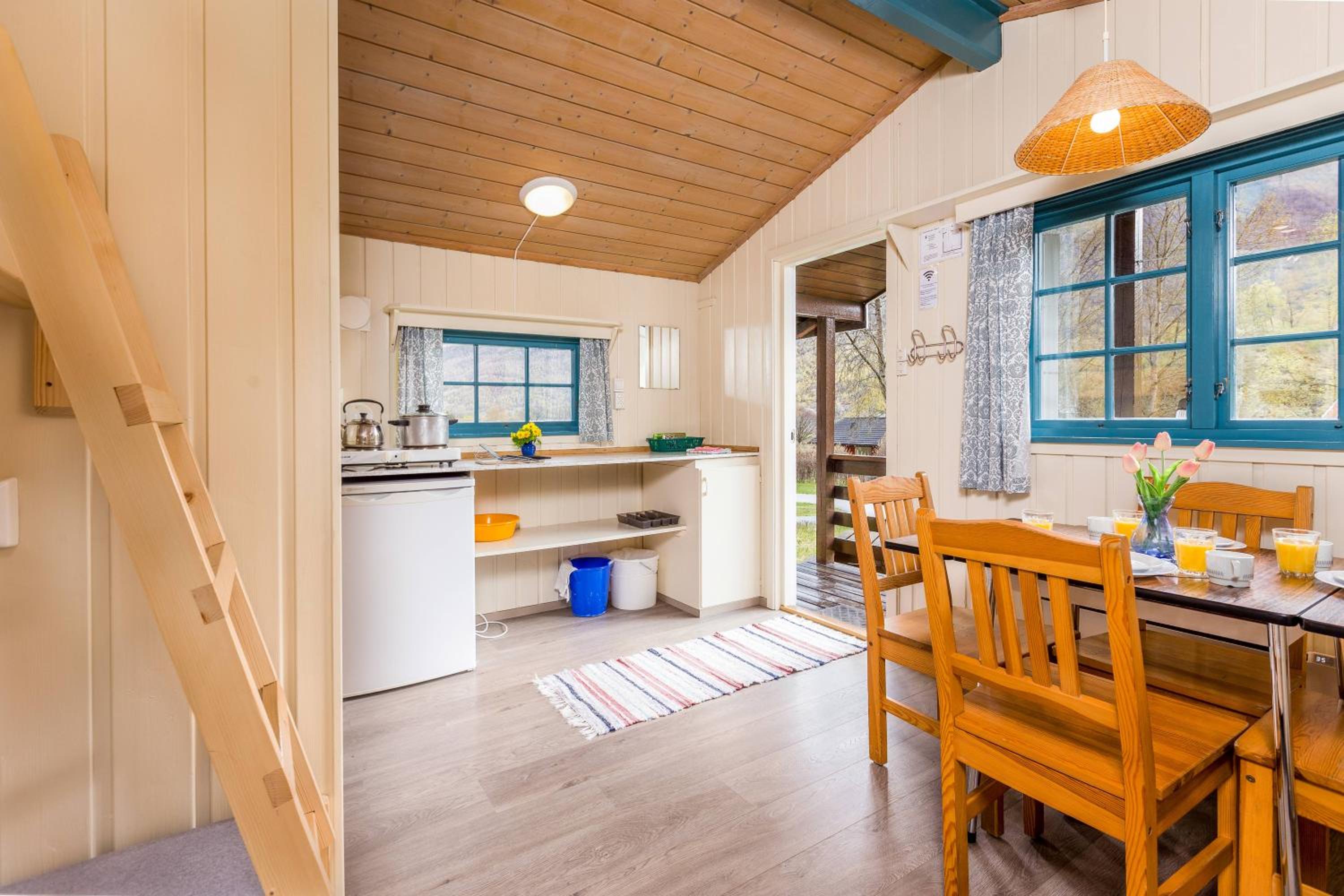 Cottage (2 Adults) with Shared Bathroom photo 3