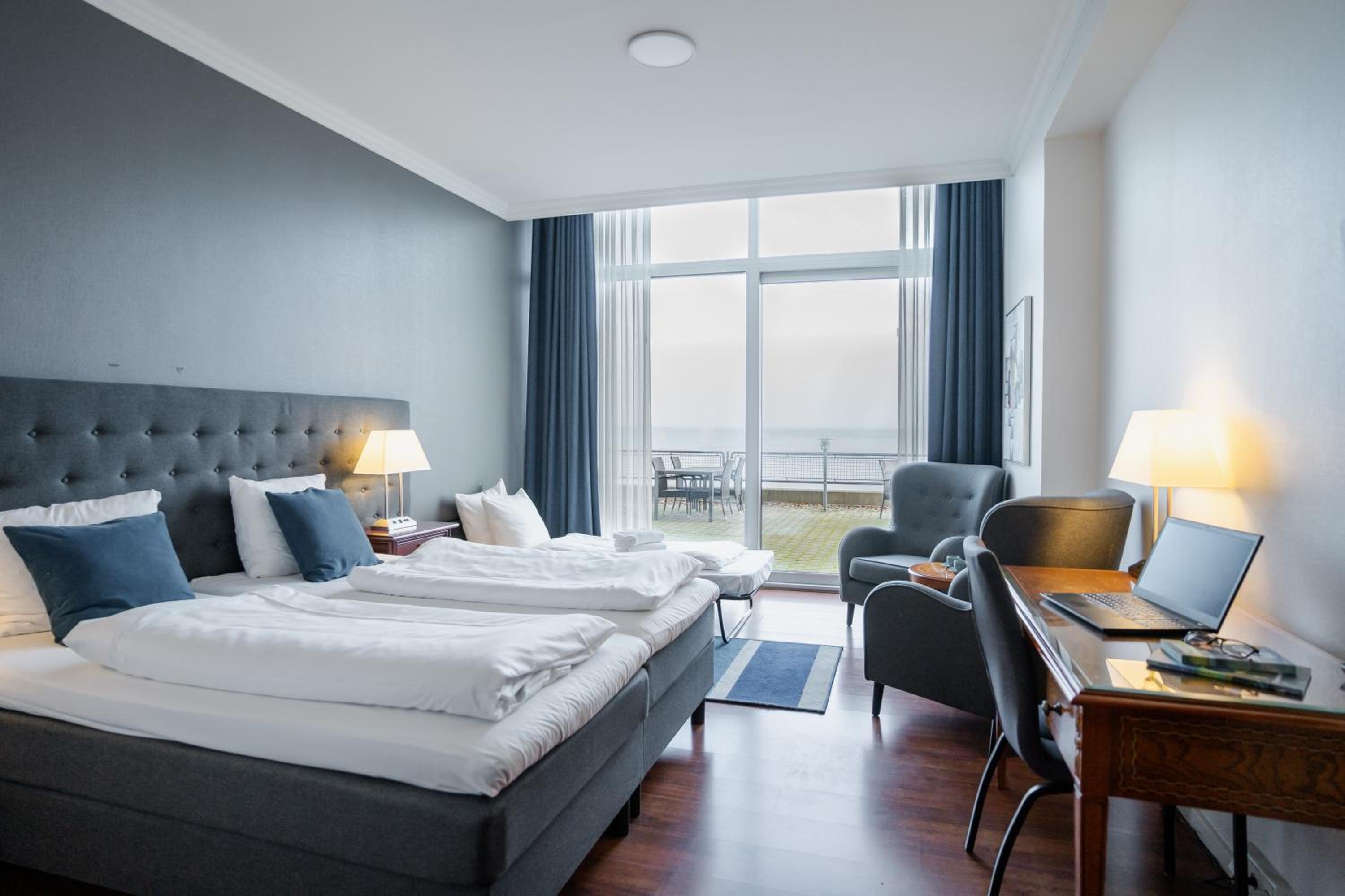 Double Room with Sea View photo 3
