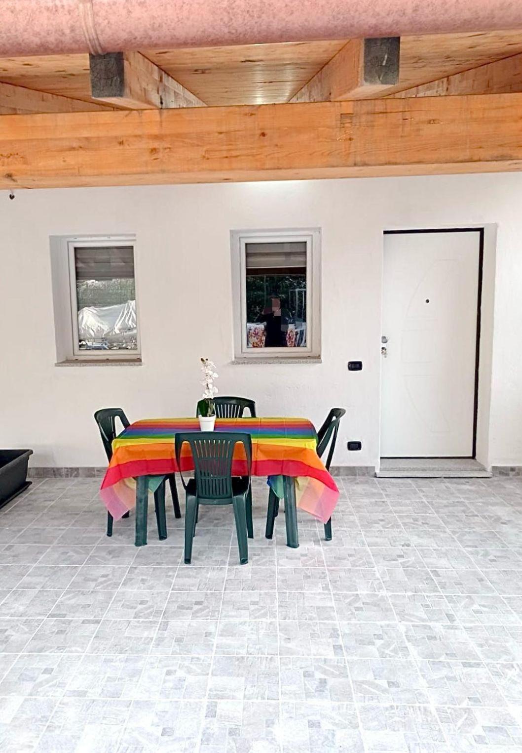 One-Bedroom House photo 2