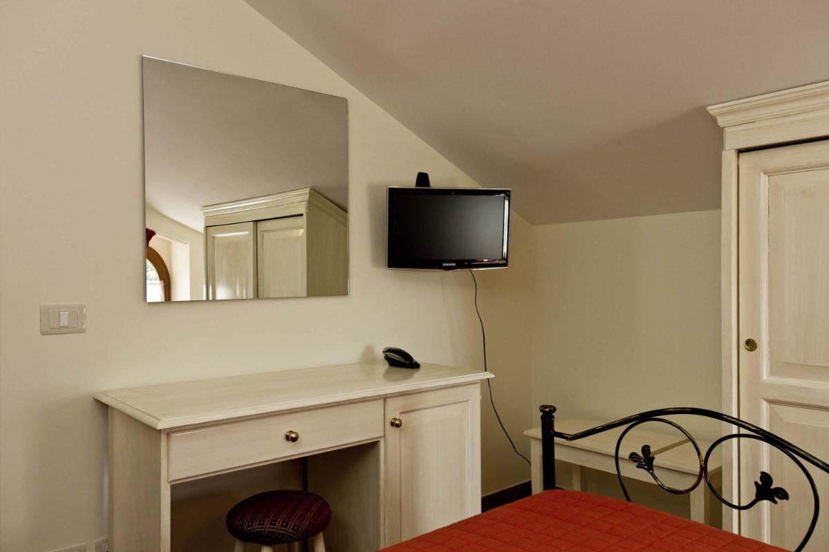 Double or Twin Room photo 2