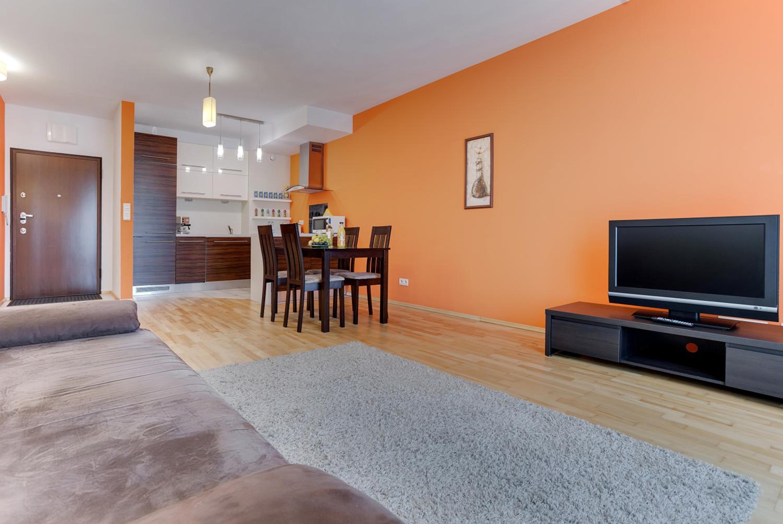Superior One-Bedroom Apartment with Balcony