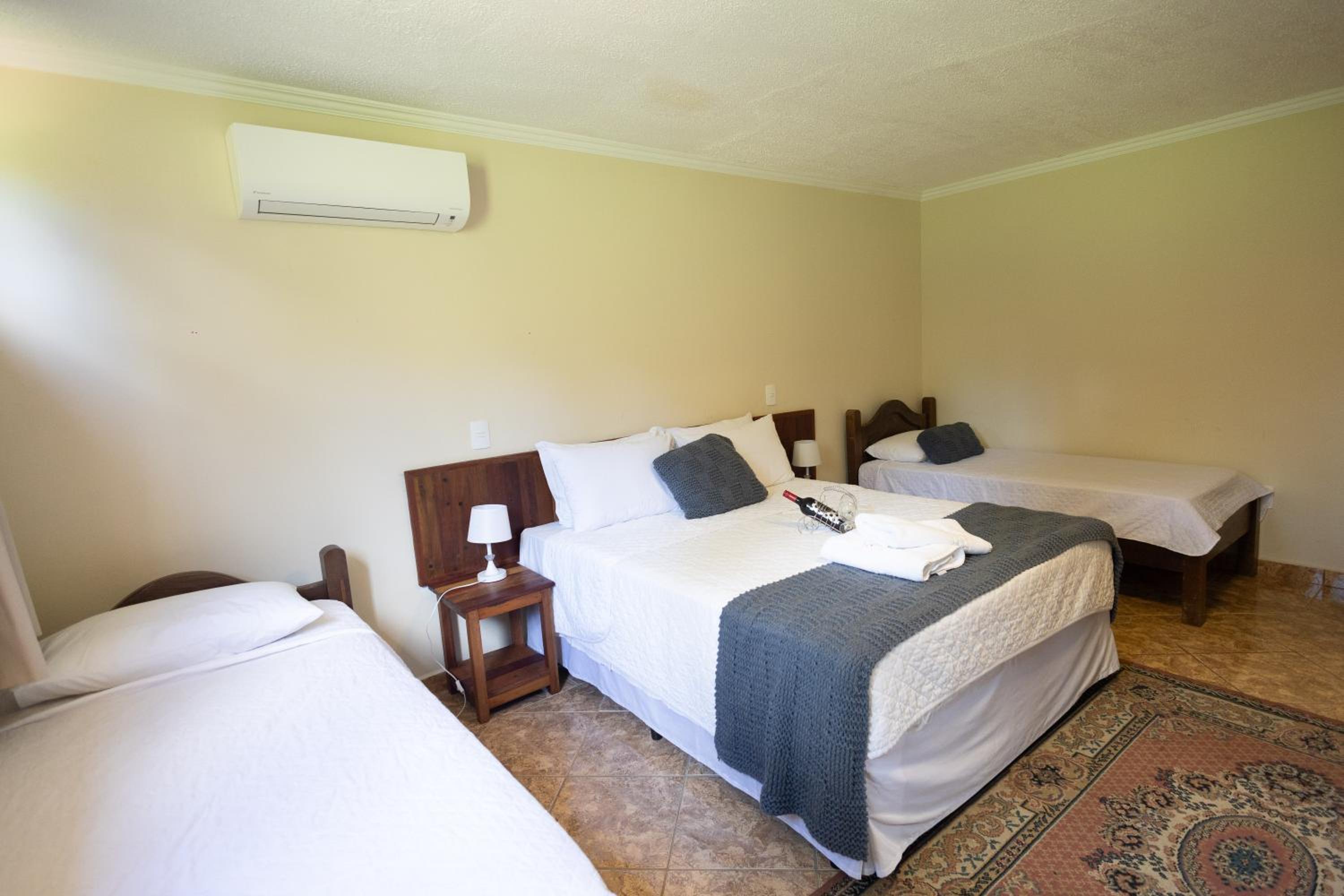 Standard Quadruple Room photo 3